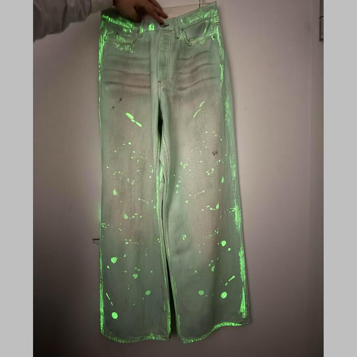 Acne Studios Loose Fit Jeans - 1981M - DesignerGu