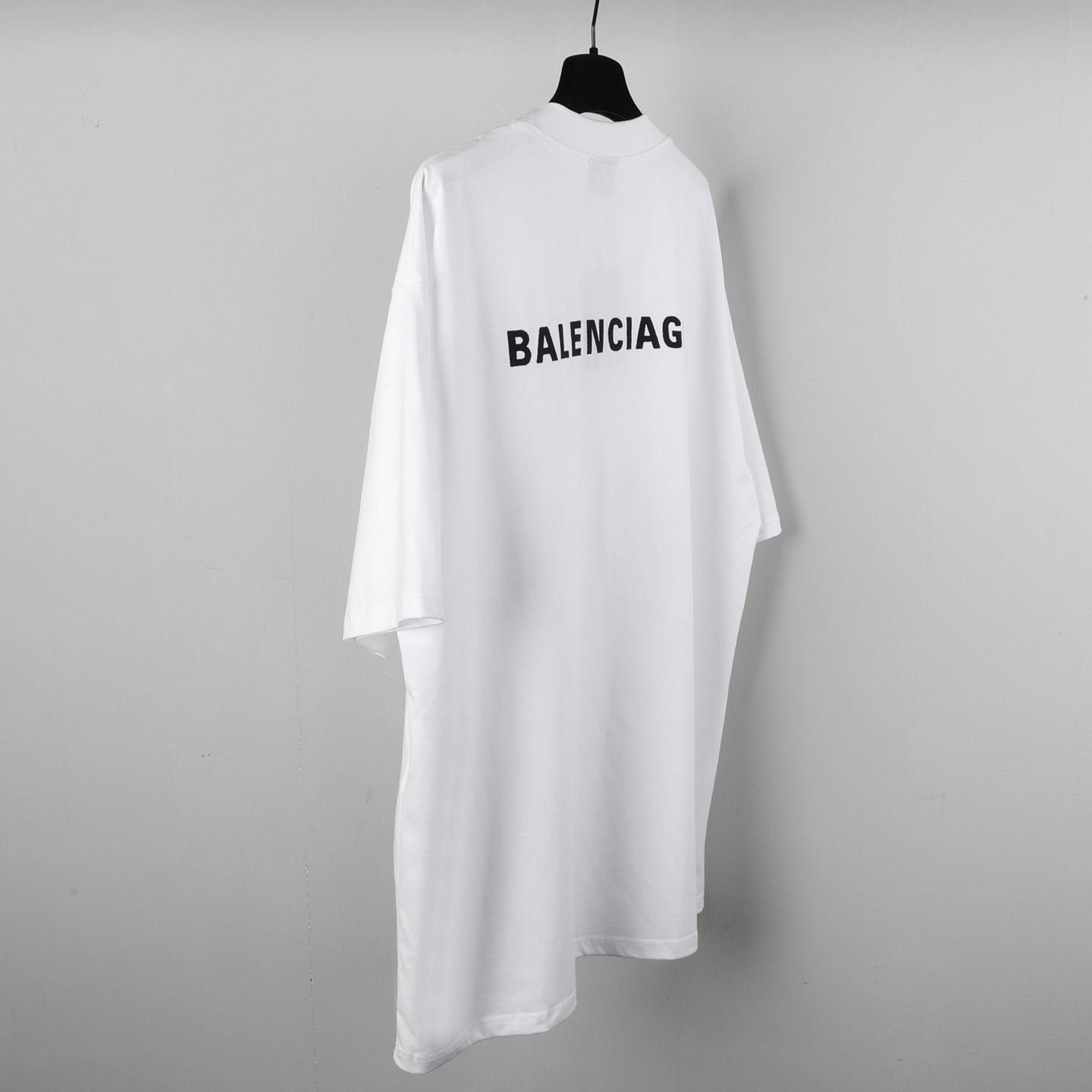 Balenciaga Logo-embroidered T-shirt - DesignerGu
