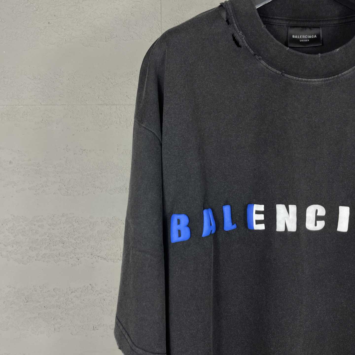 Balenciaga International Short Sleeve Cropped T-Shirt - DesignerGu