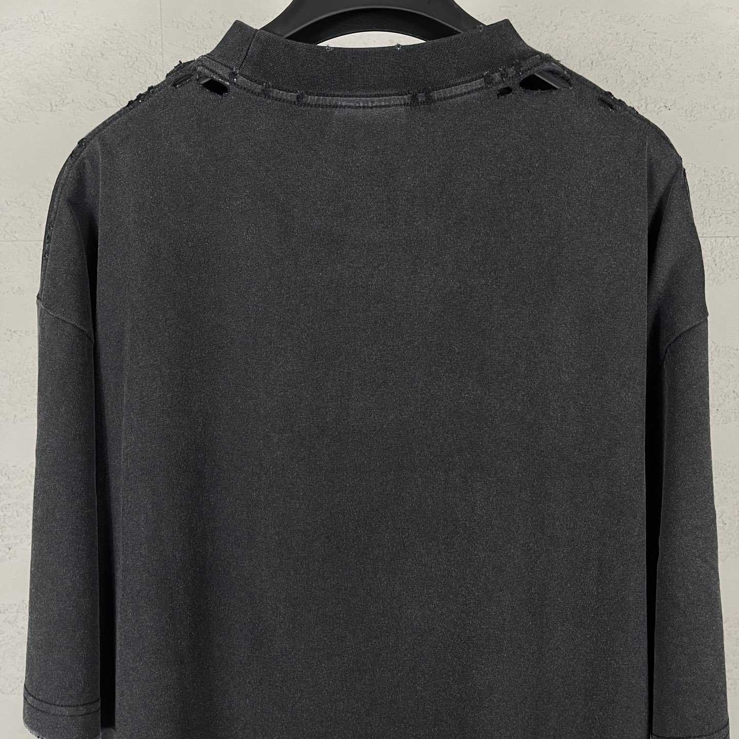 Balenciaga International Short Sleeve Cropped T-Shirt - DesignerGu