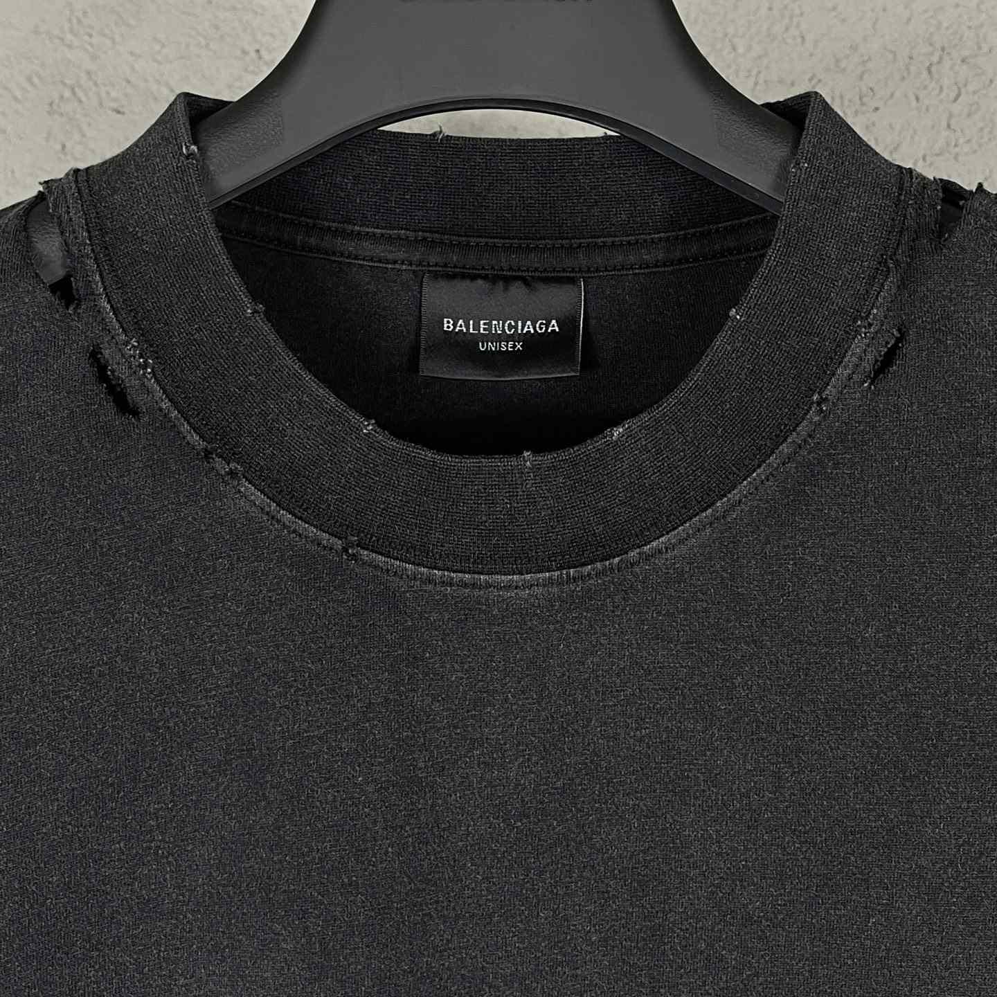 Balenciaga International Short Sleeve Cropped T-Shirt - DesignerGu