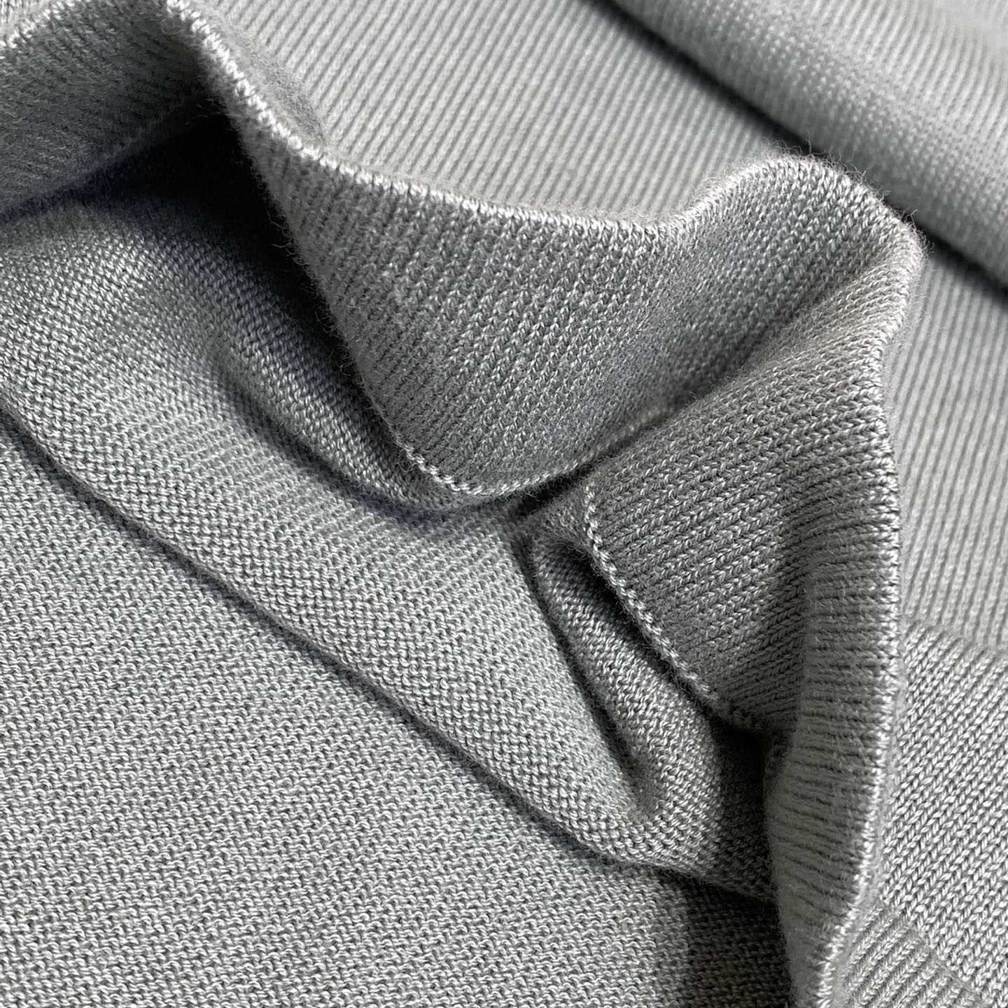 Louis Vuitton Short-Sleeved Signature Crewneck  1AHUUW - DesignerGu