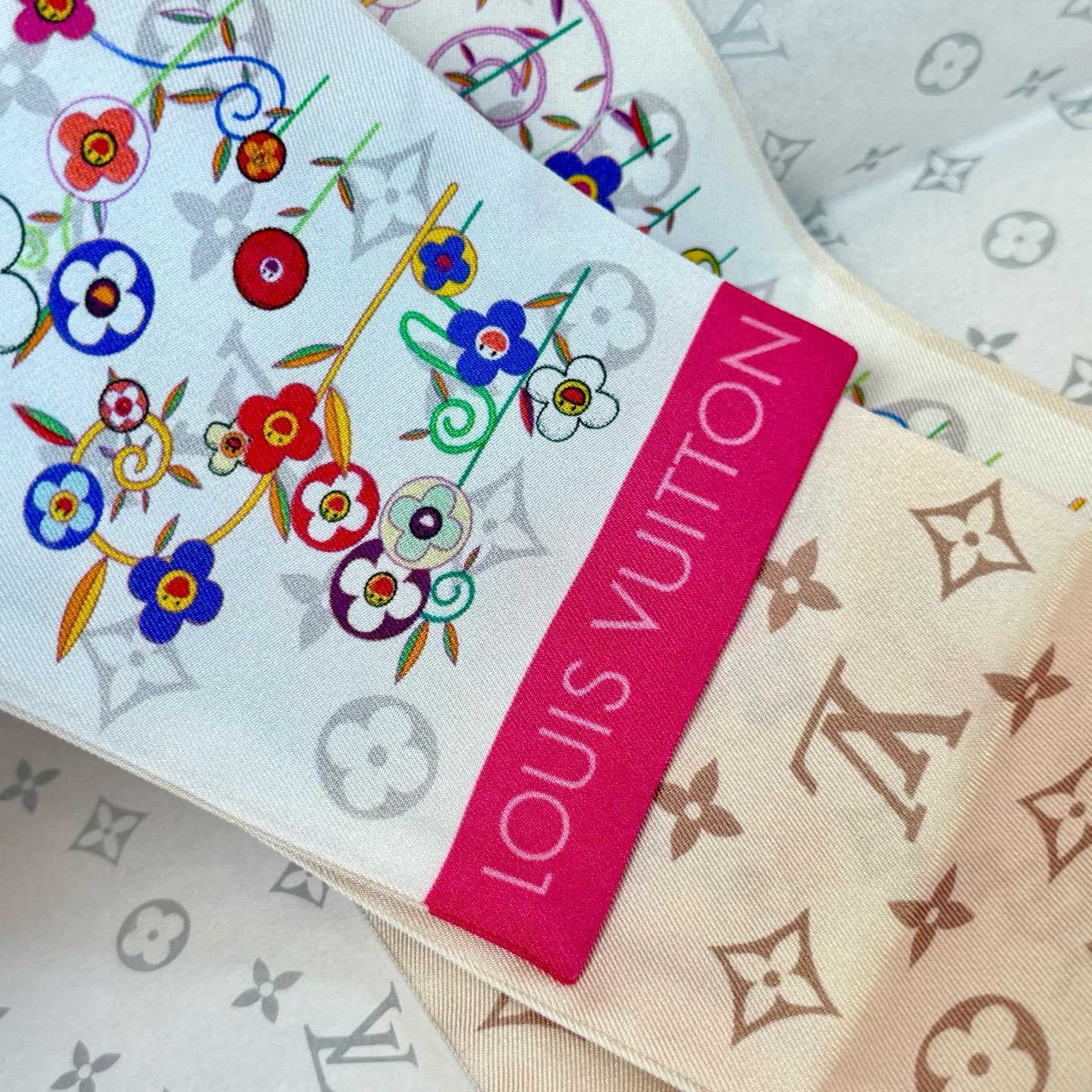 Louis Vuitton LV x TM Superflat Monogram Bandeau   M96165 - DesignerGu