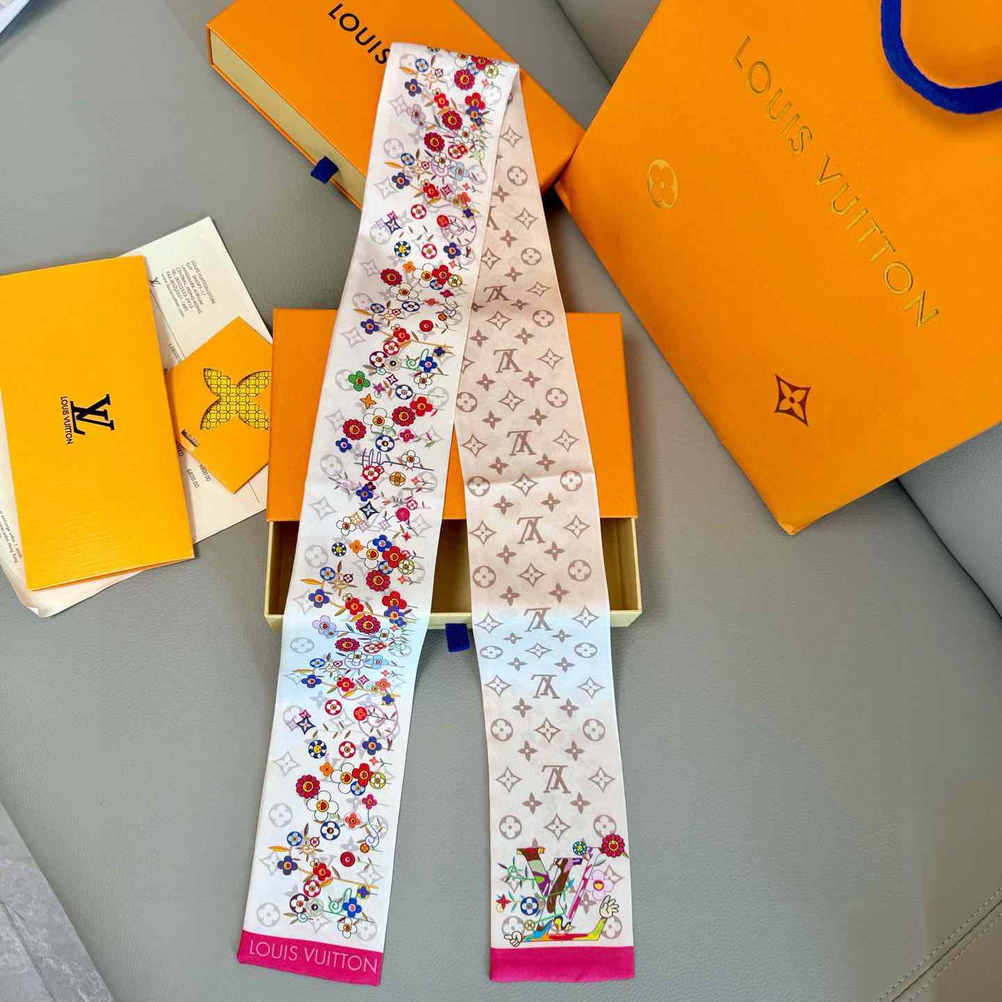 Louis Vuitton LV x TM Superflat Monogram Bandeau   M96165 - DesignerGu