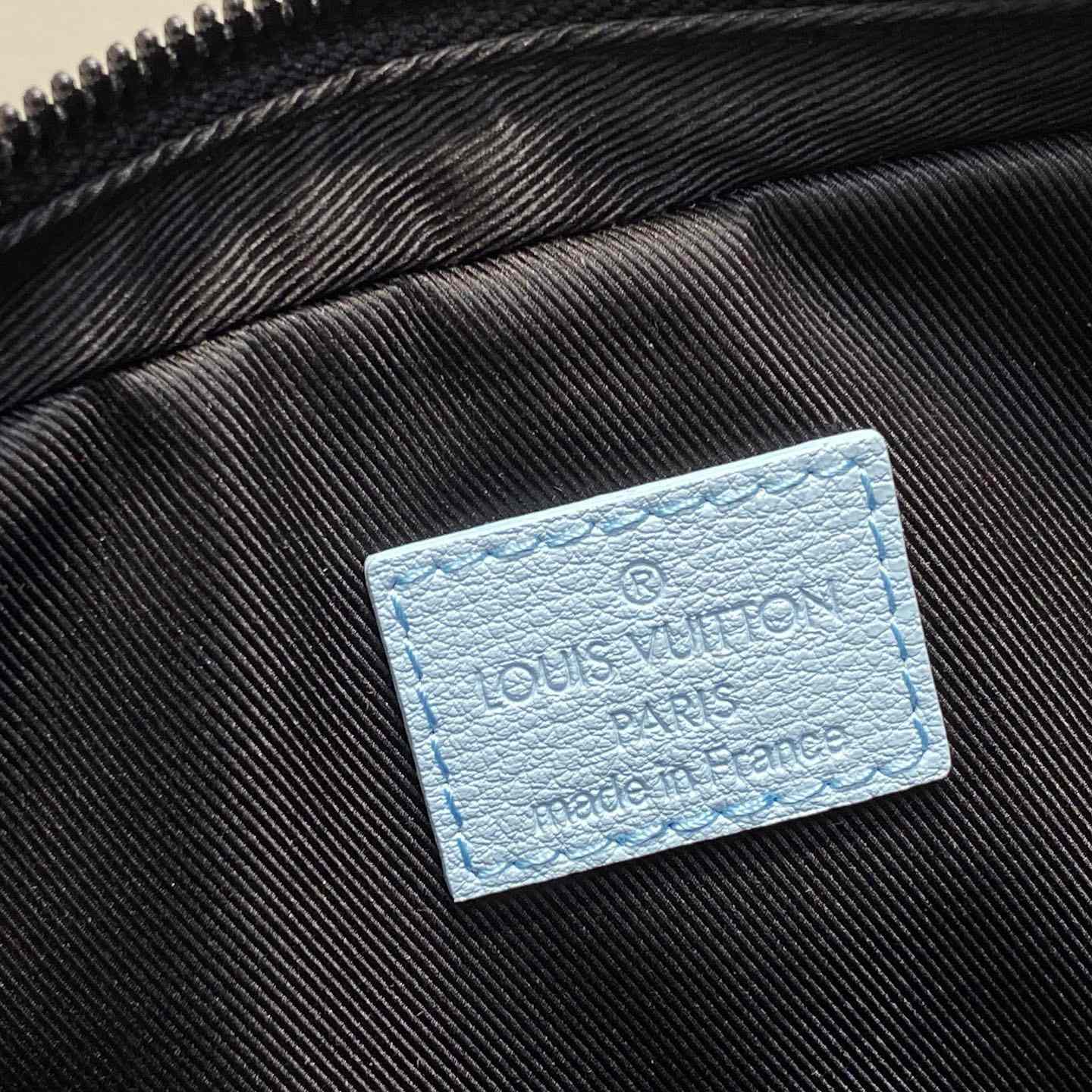 Louis Vuitton Trio Messenger   M14781 - DesignerGu