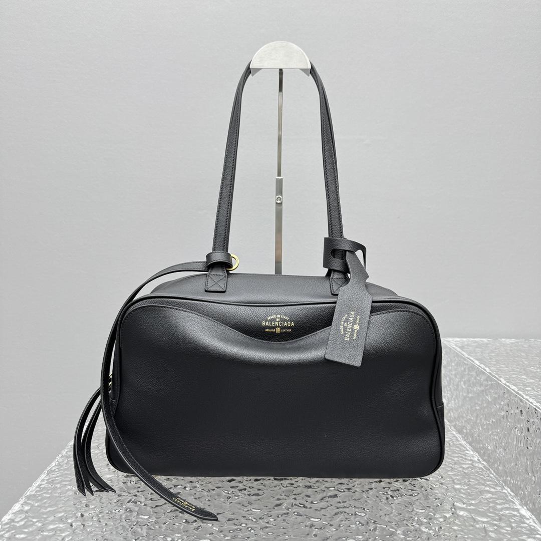 Balenciaga Carrie Bowling Bag Medium In Black  - DesignerGu