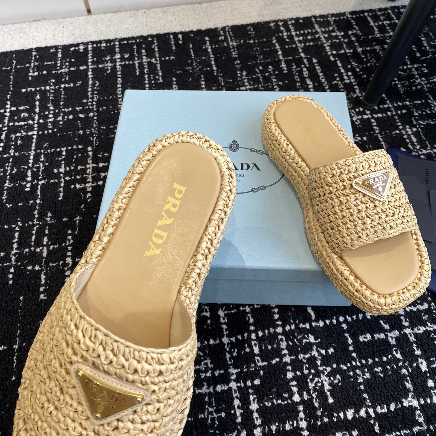 Prada Crochet Flatform Slides - DesignerGu