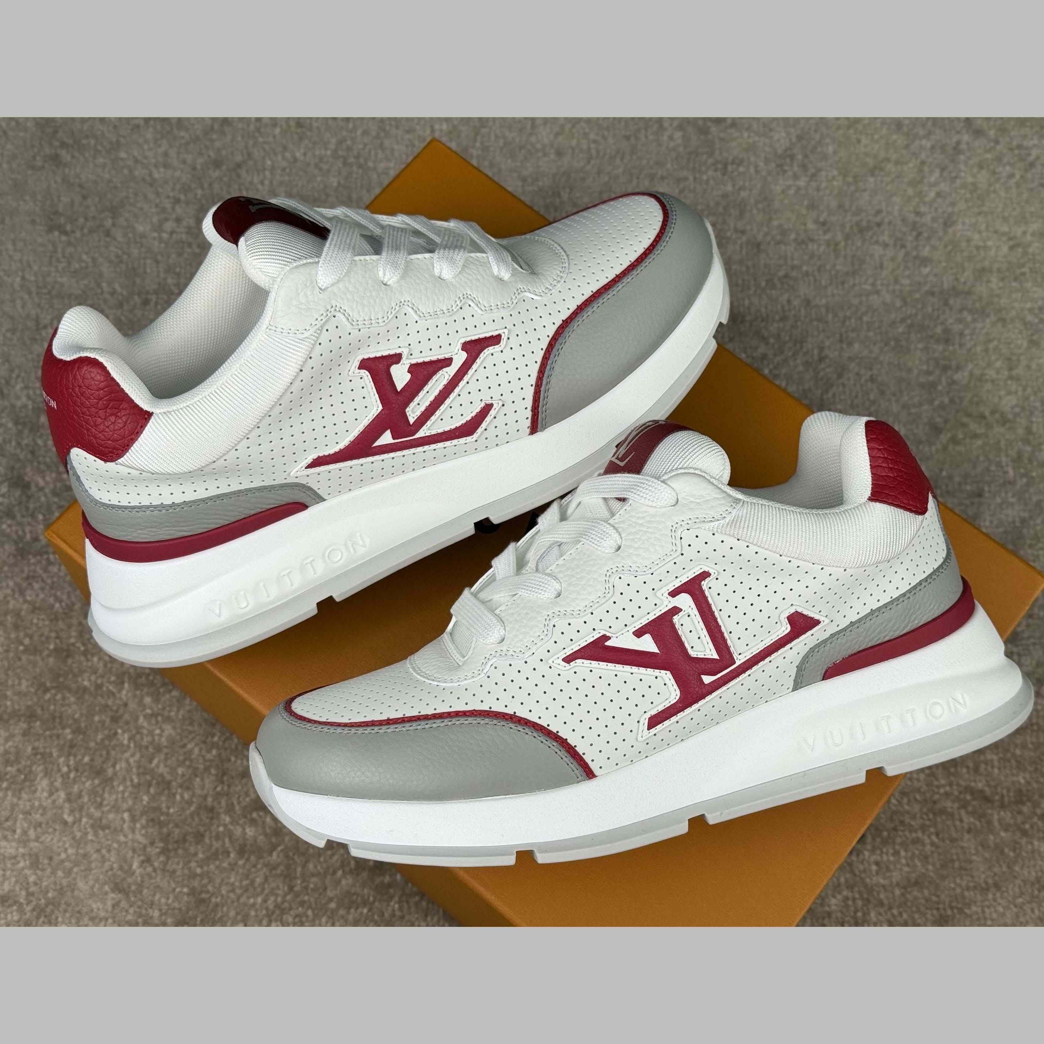 Louis Vuitton LV Classic Sneaker    - DesignerGu