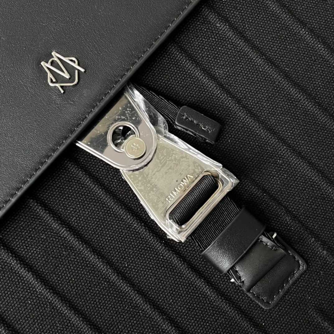 Rimowa Flap Backpack （44-37-16  cm） - DesignerGu