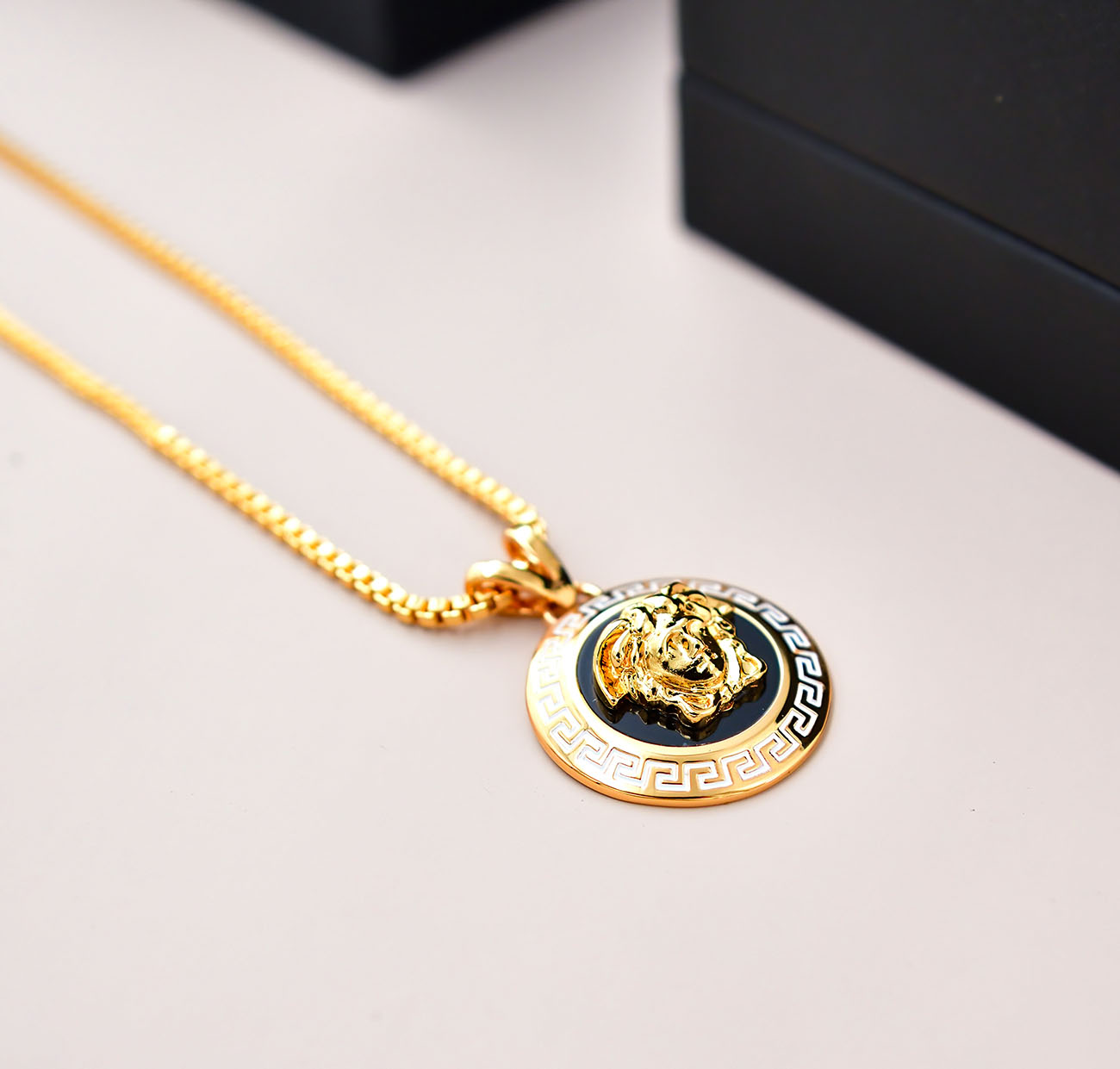 Versace Medusa Pendant Necklaces - DesignerGu