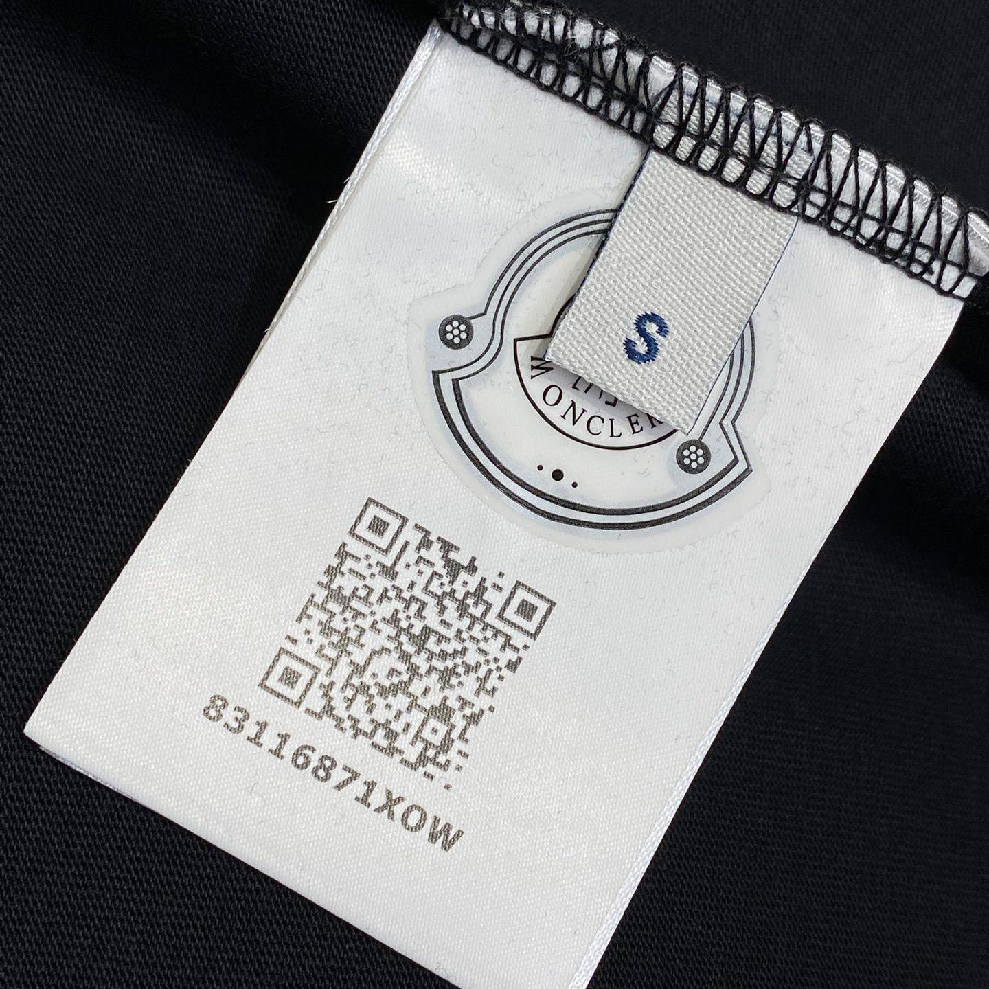 Moncler Monogram Cotton T-shirt With Pocket - DesignerGu