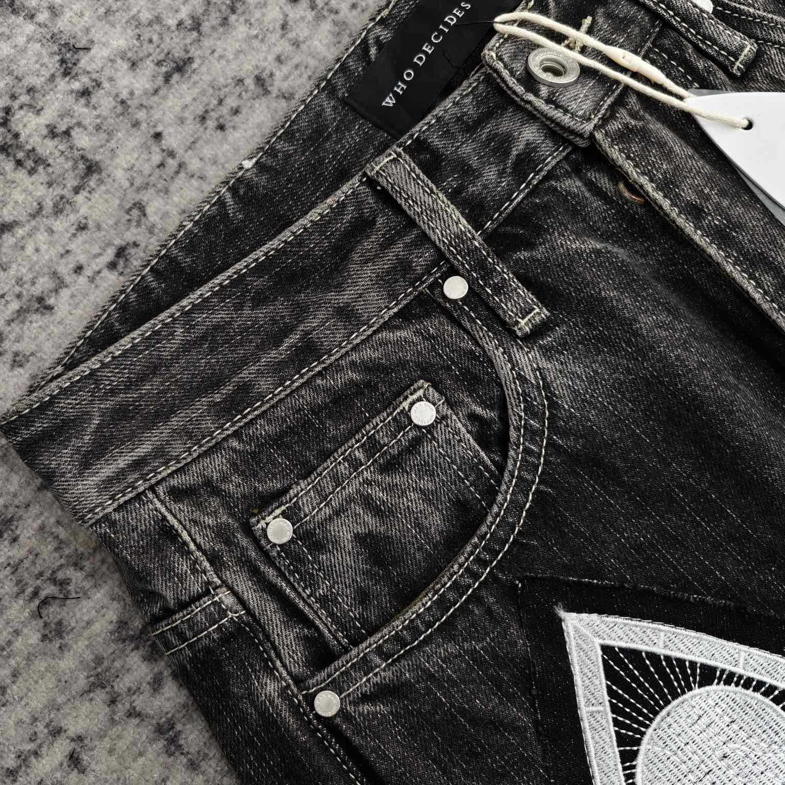 Who Decides War Motif Patched Jeans   701 - DesignerGu