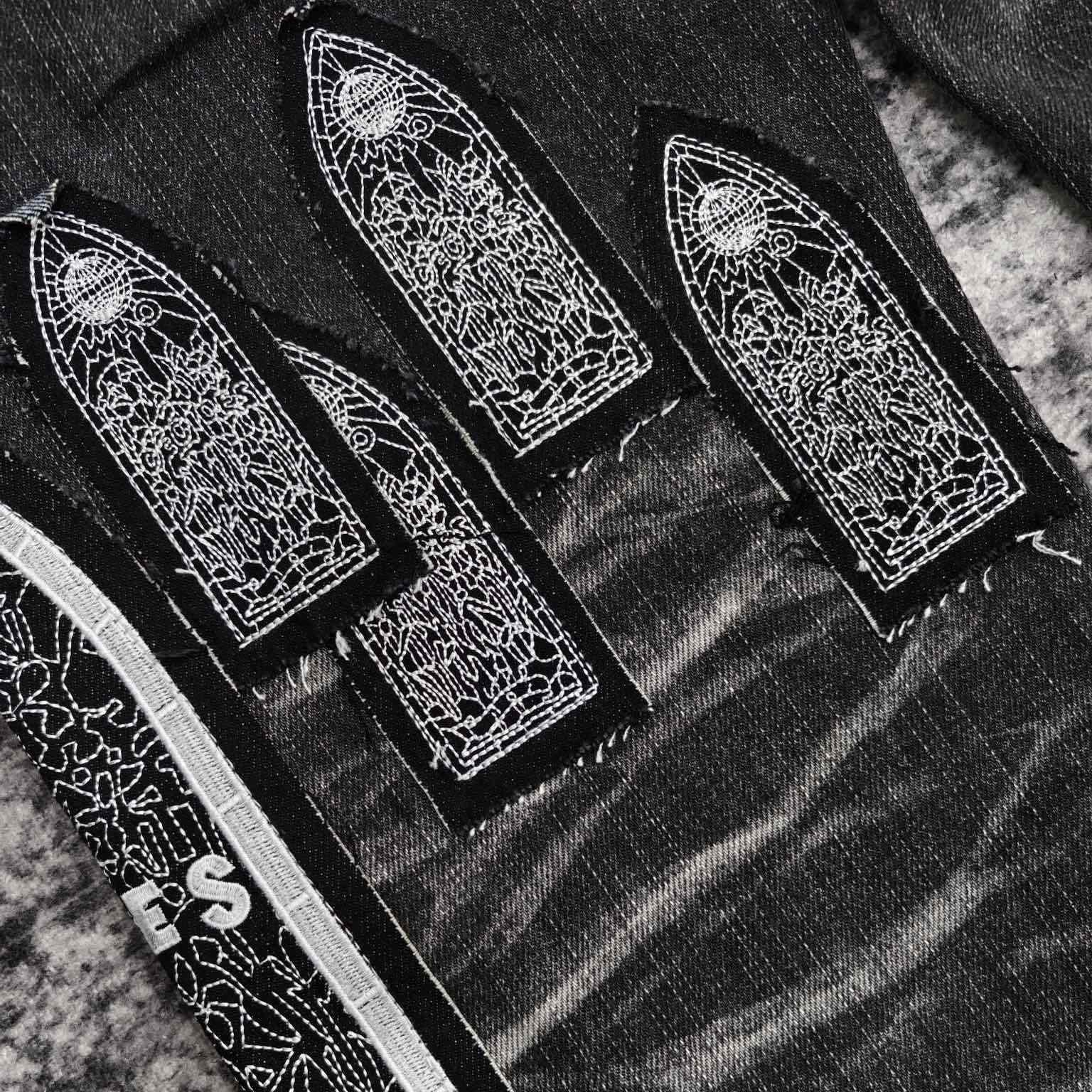 Who Decides War Motif Patched Jeans   701 - DesignerGu