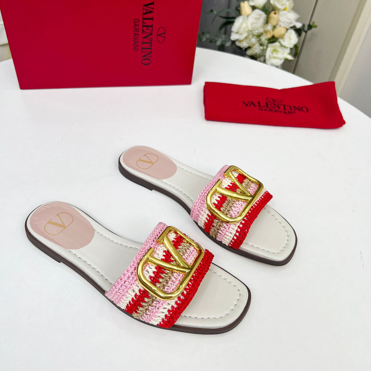 Valent Women's Pink Flat Sandals - DesignerGu