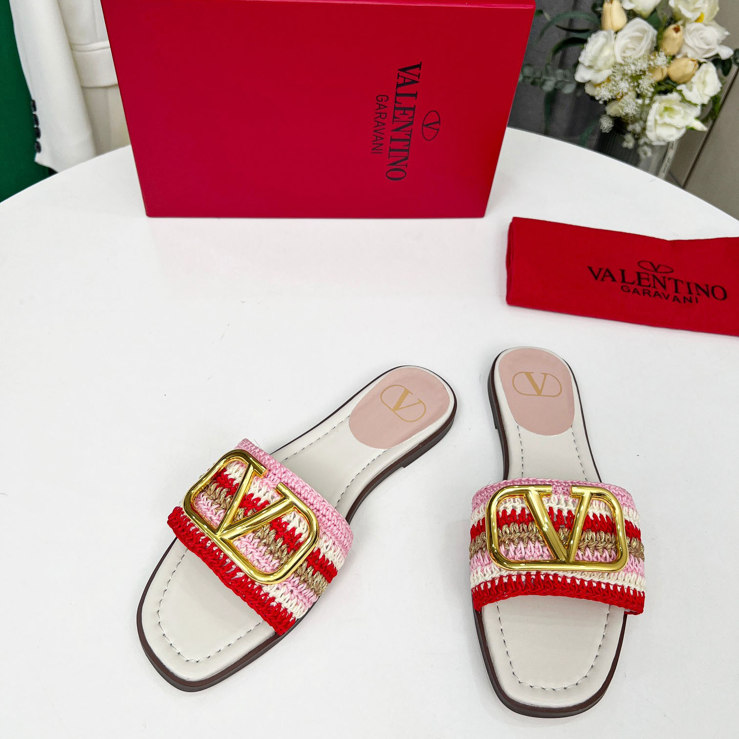 Valent Women's Pink Flat Sandals - DesignerGu