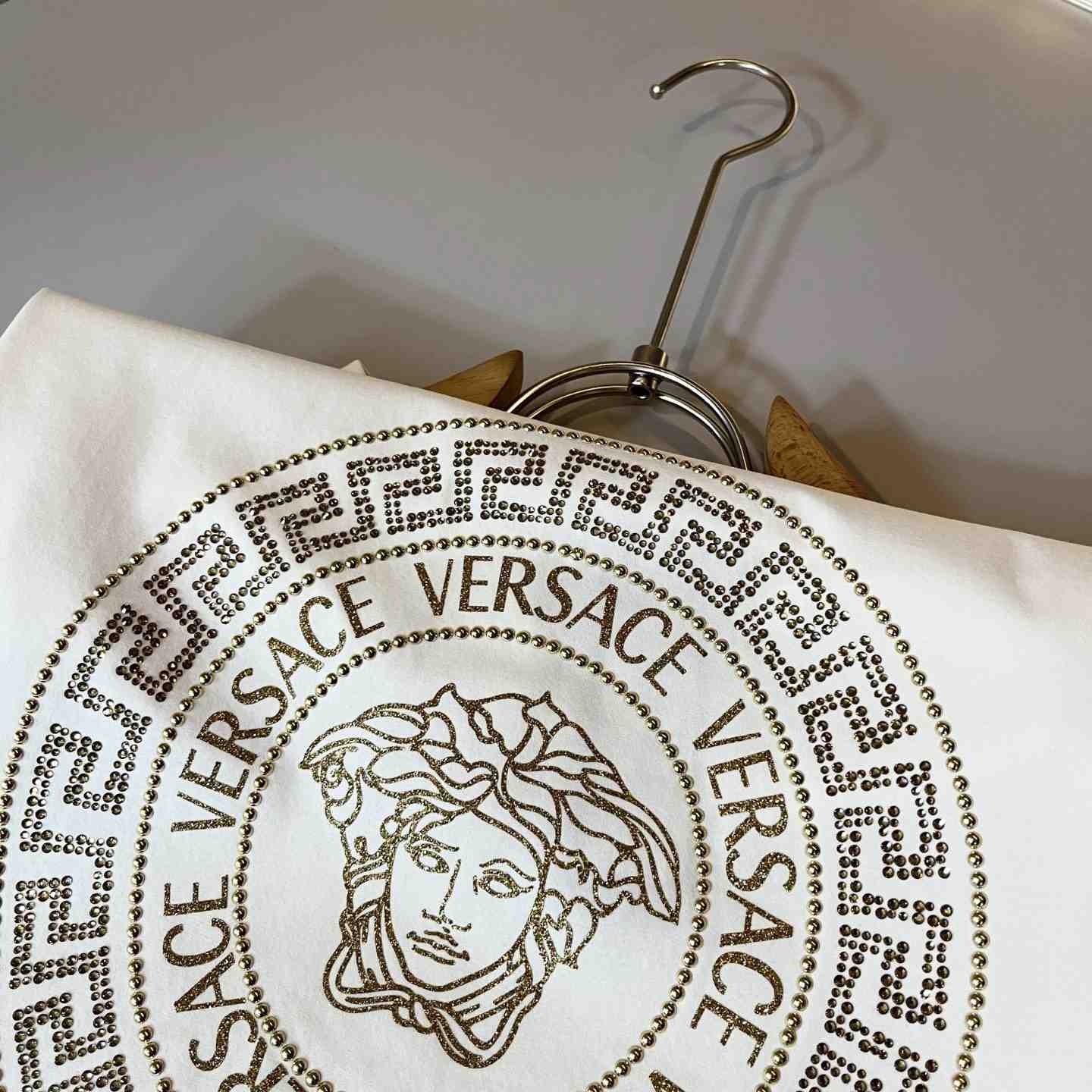 Versace Medusa T-shirt - DesignerGu