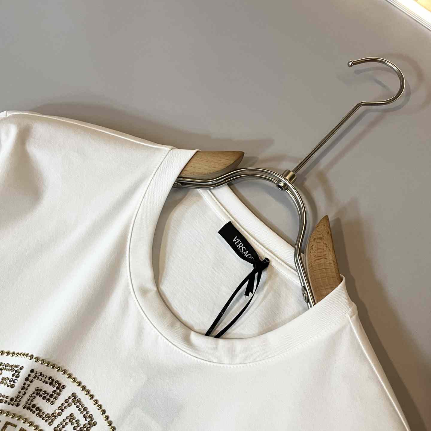 Versace Medusa T-shirt - DesignerGu