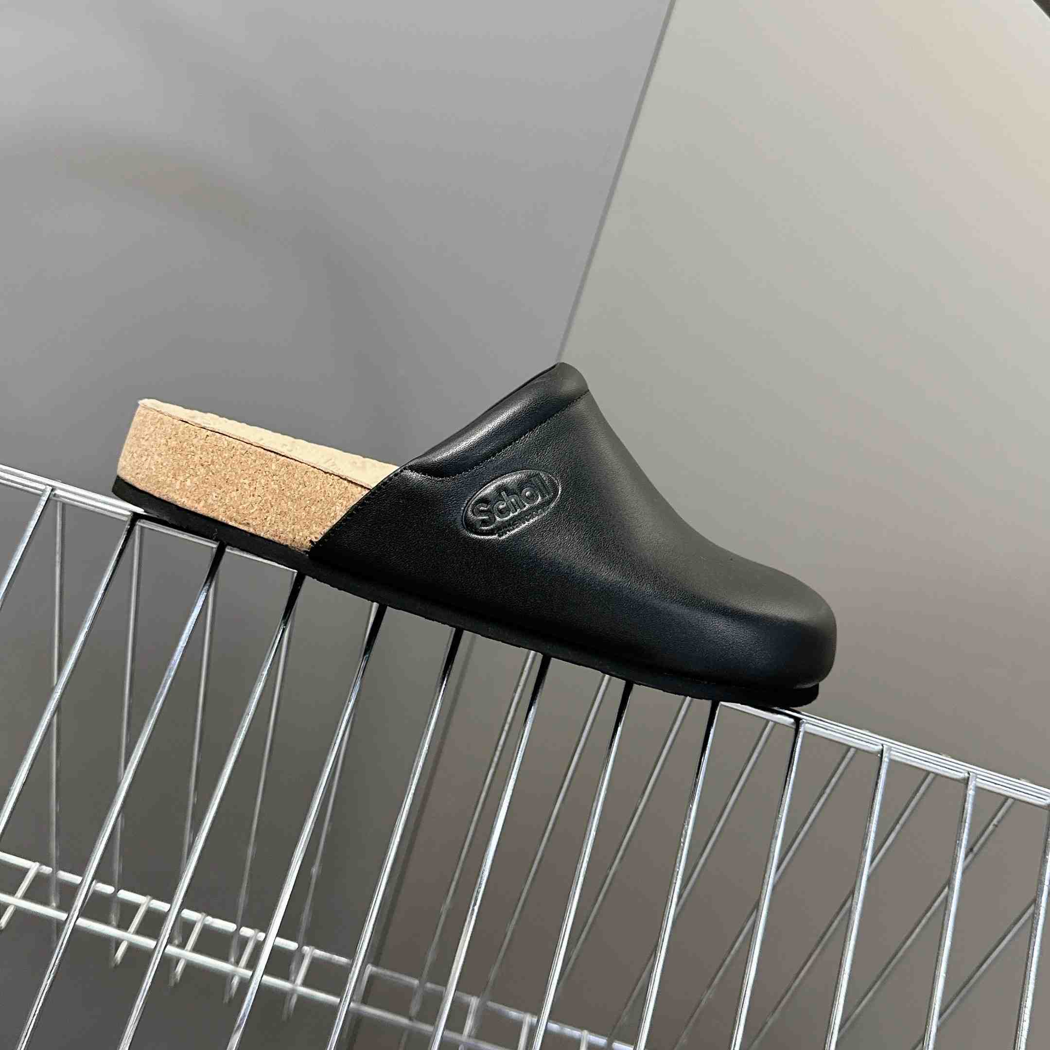 Balenciaga Scholl Flat Mule In Black - DesignerGu