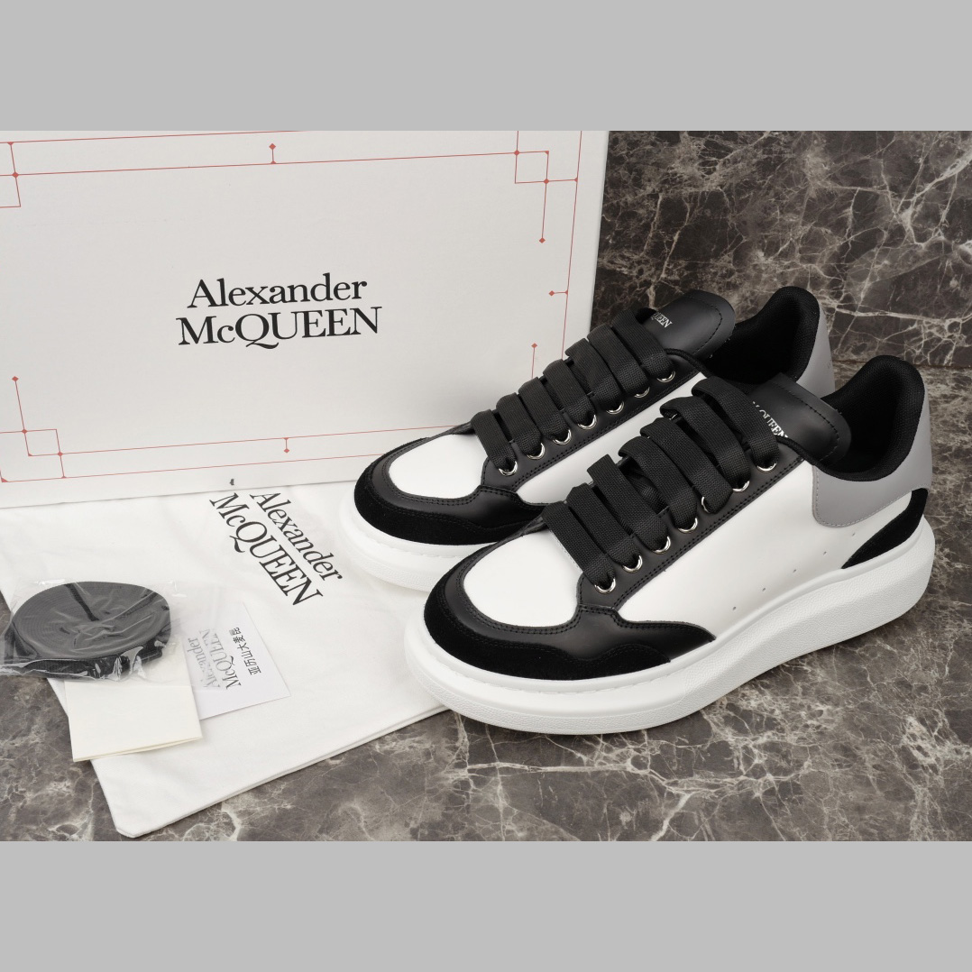 Alexander McQueen Oversized Sneaker 'Black White Grey' - DesignerGu