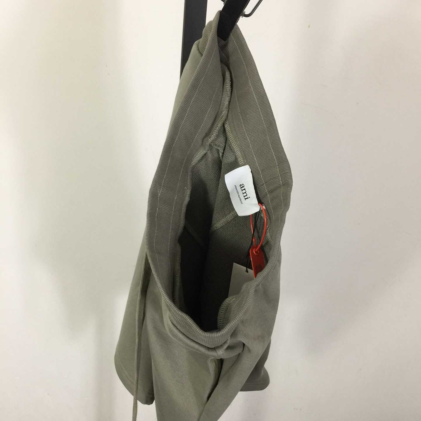 Ami De Embroidered Shorts - DesignerGu