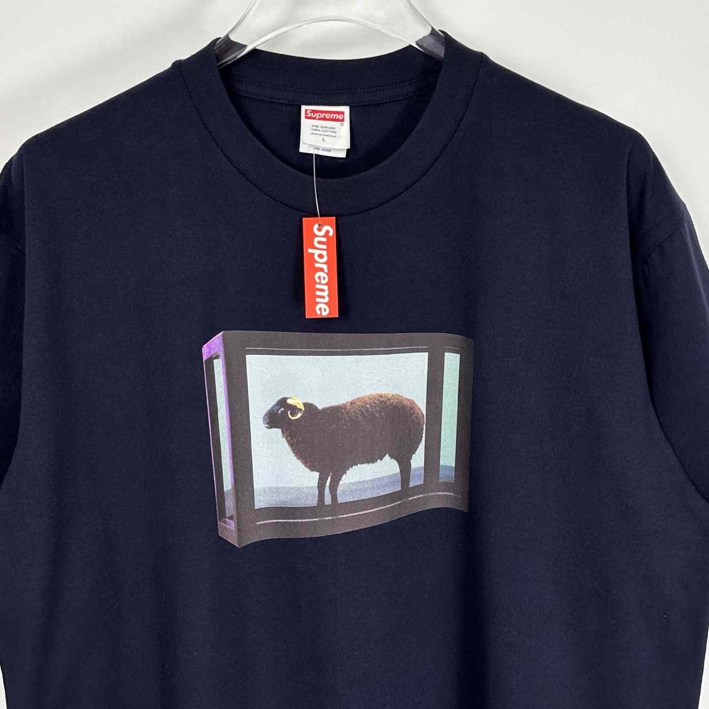 Supreme Damien Hirst Tee Navy - DesignerGu