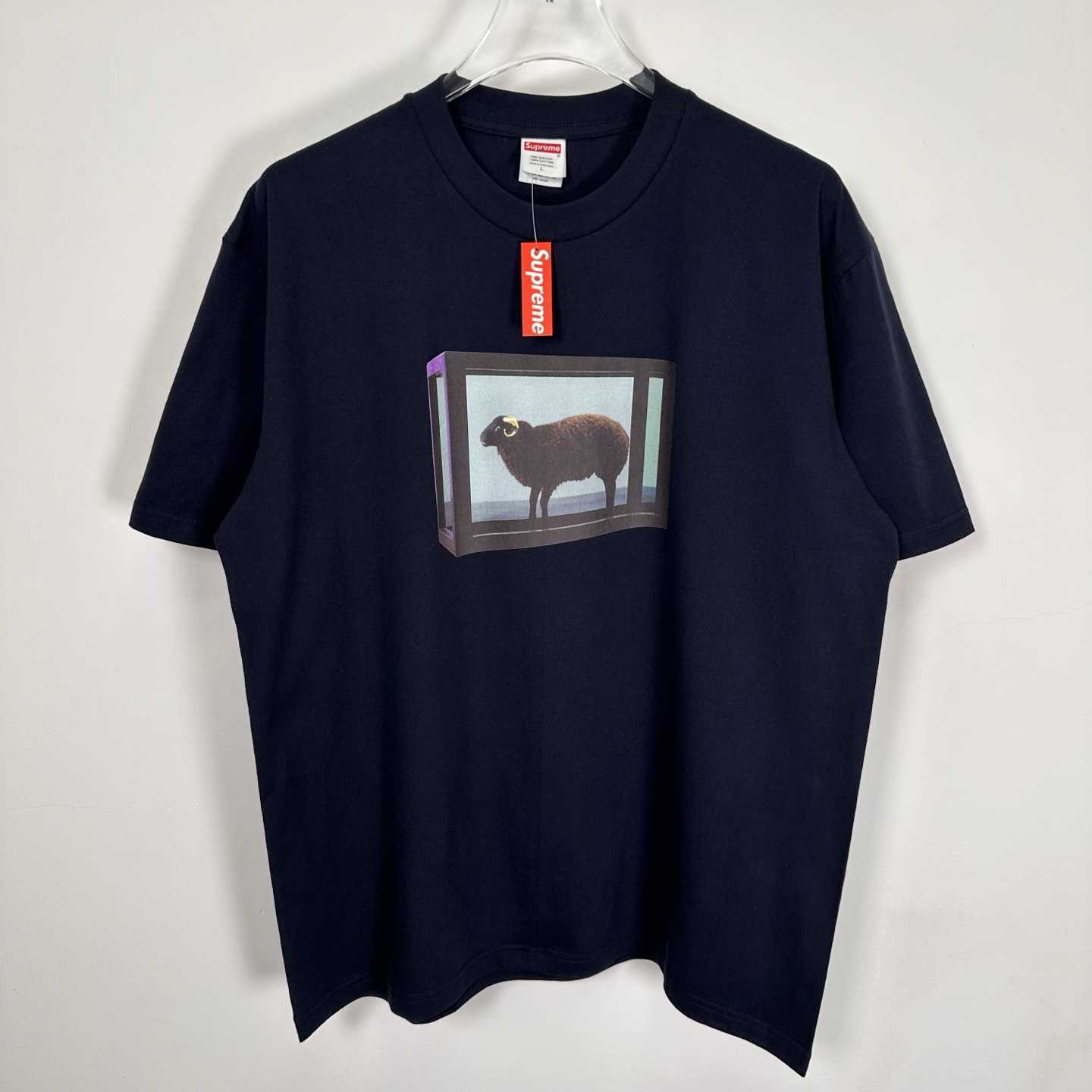 Supreme Damien Hirst Tee Navy - DesignerGu