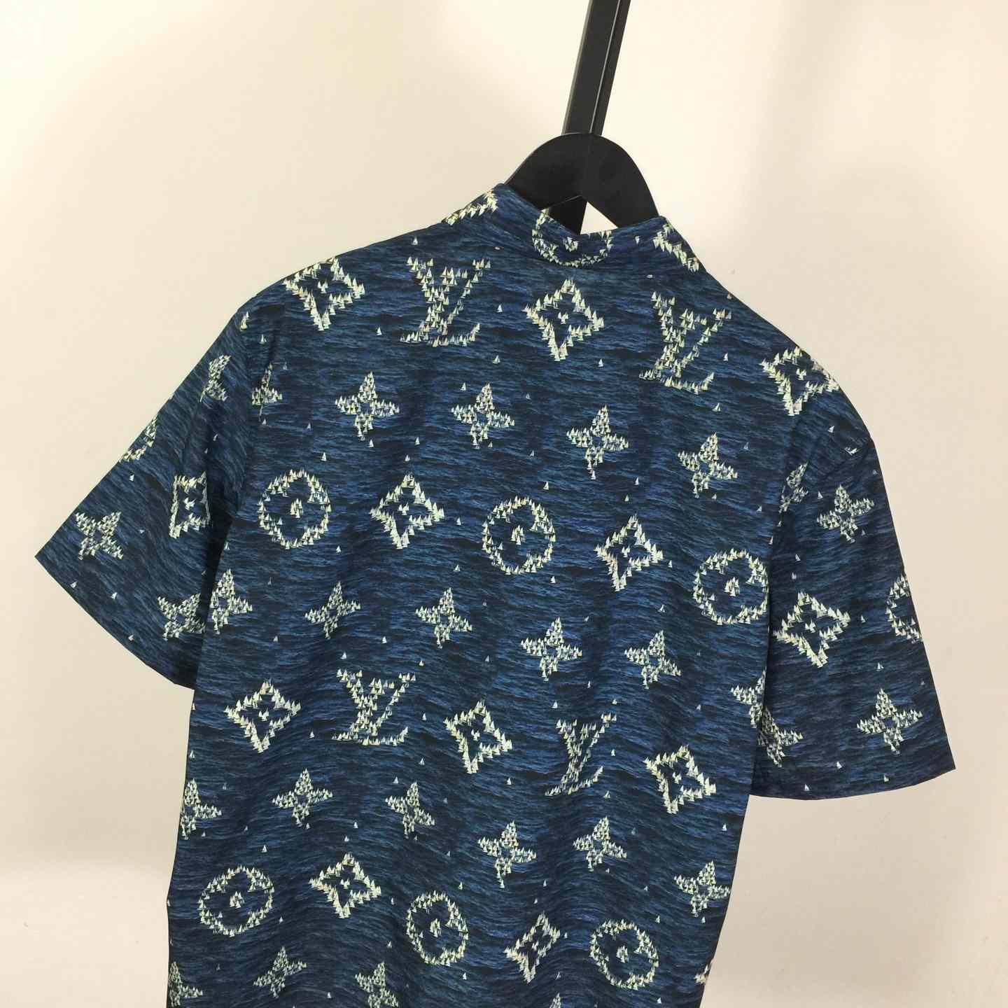 Louis Vuitton Printed Monogram Short-Sleeved Shirt   1AHVU4 - DesignerGu