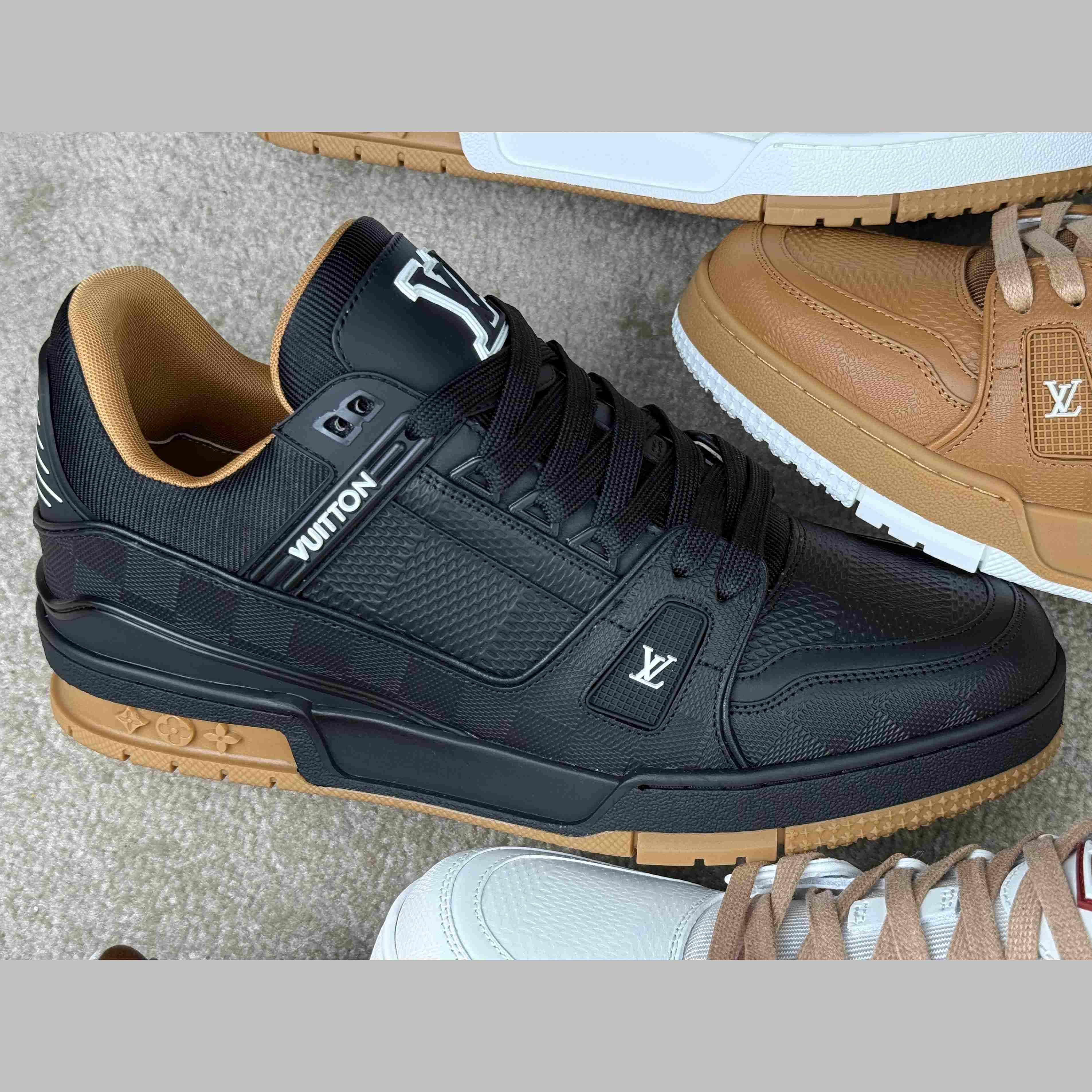 Louis Vuitton LV Trainer Sneaker   1AHTT5 - DesignerGu