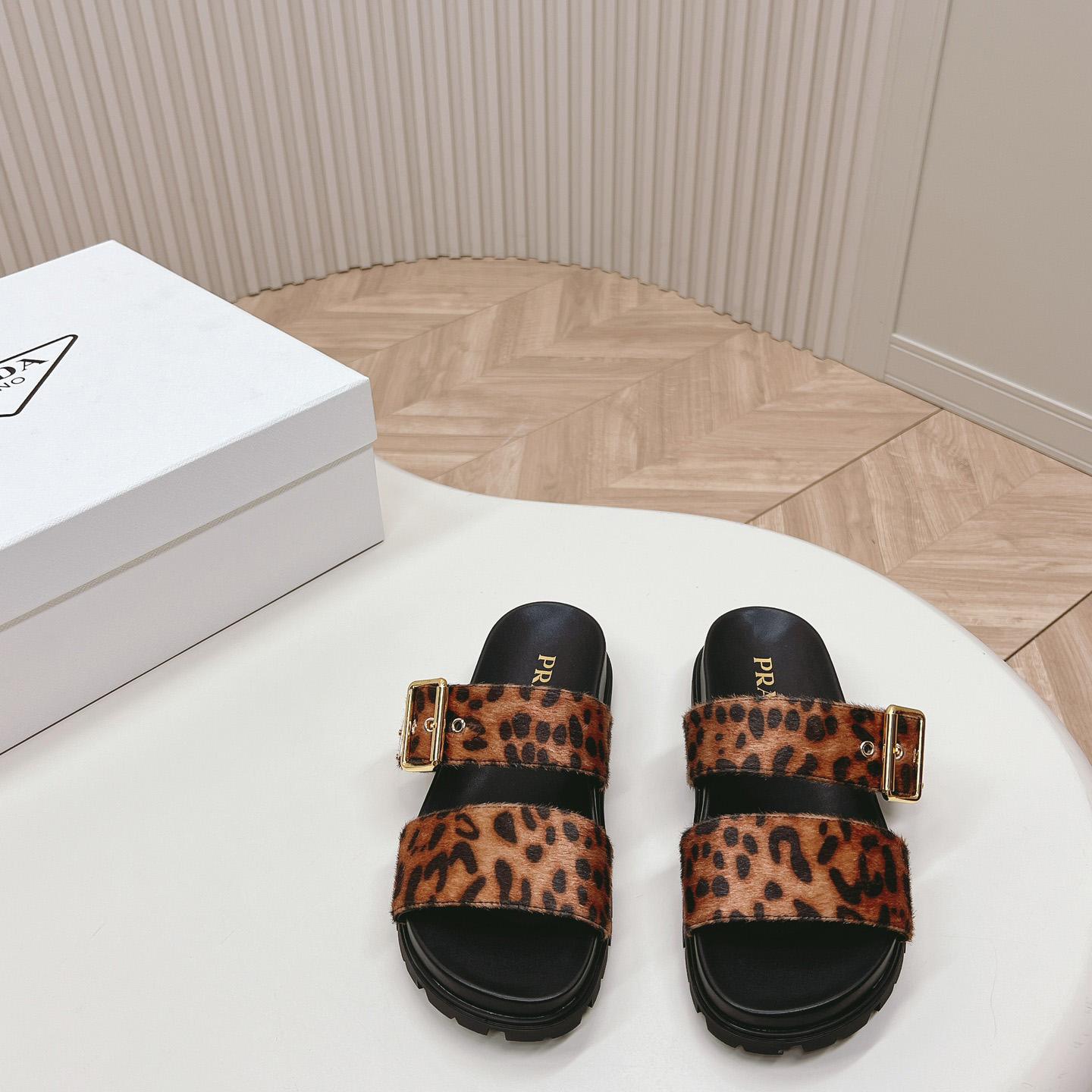 Prada Printed Leather Slides - DesignerGu