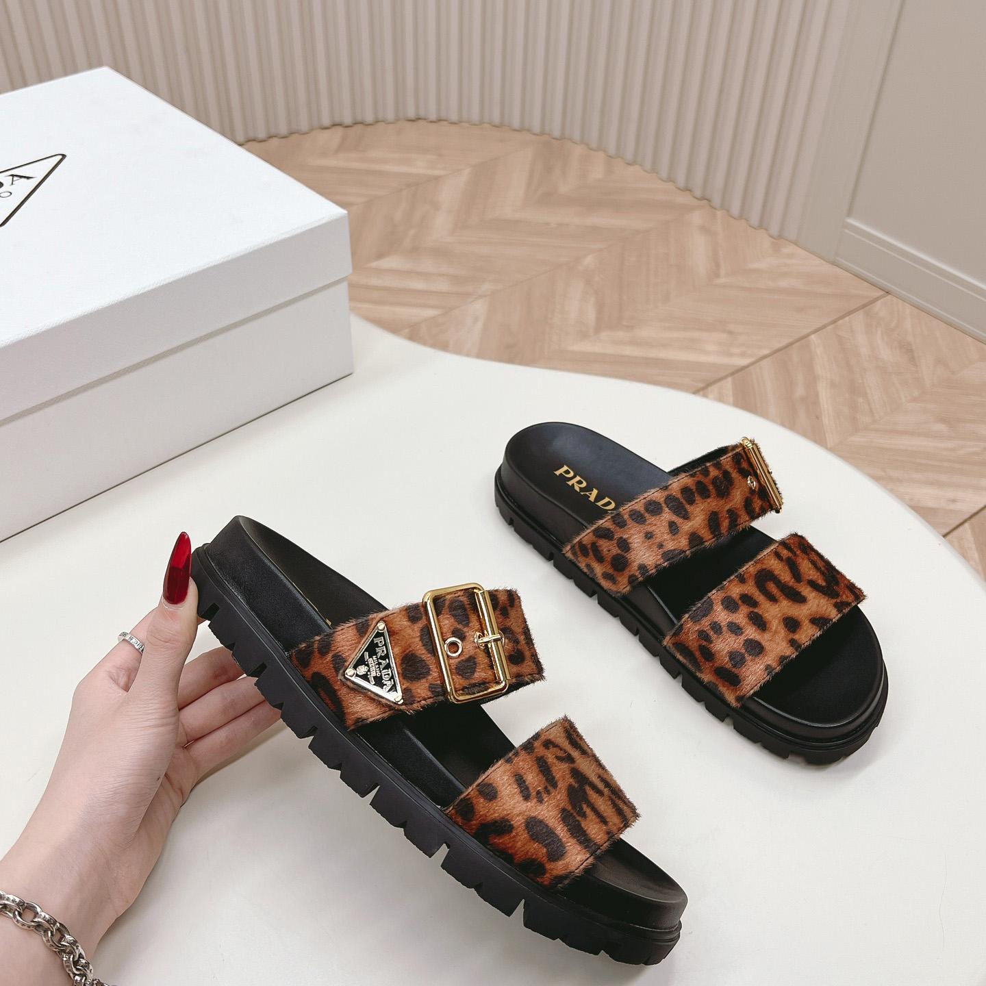 Prada Printed Leather Slides - DesignerGu