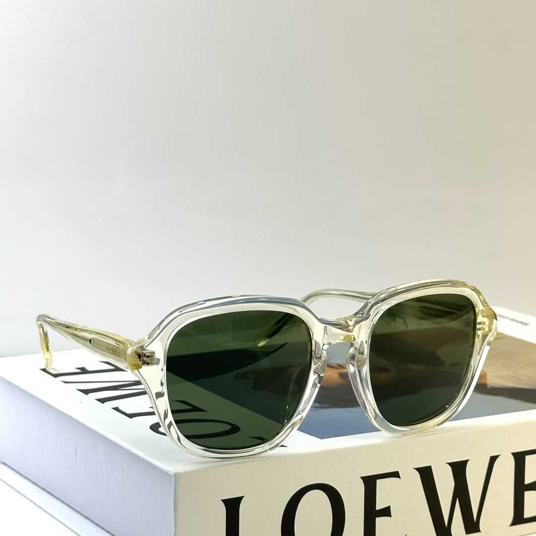 Loewe Alpha Slim sunglasses  LW40163I - DesignerGu