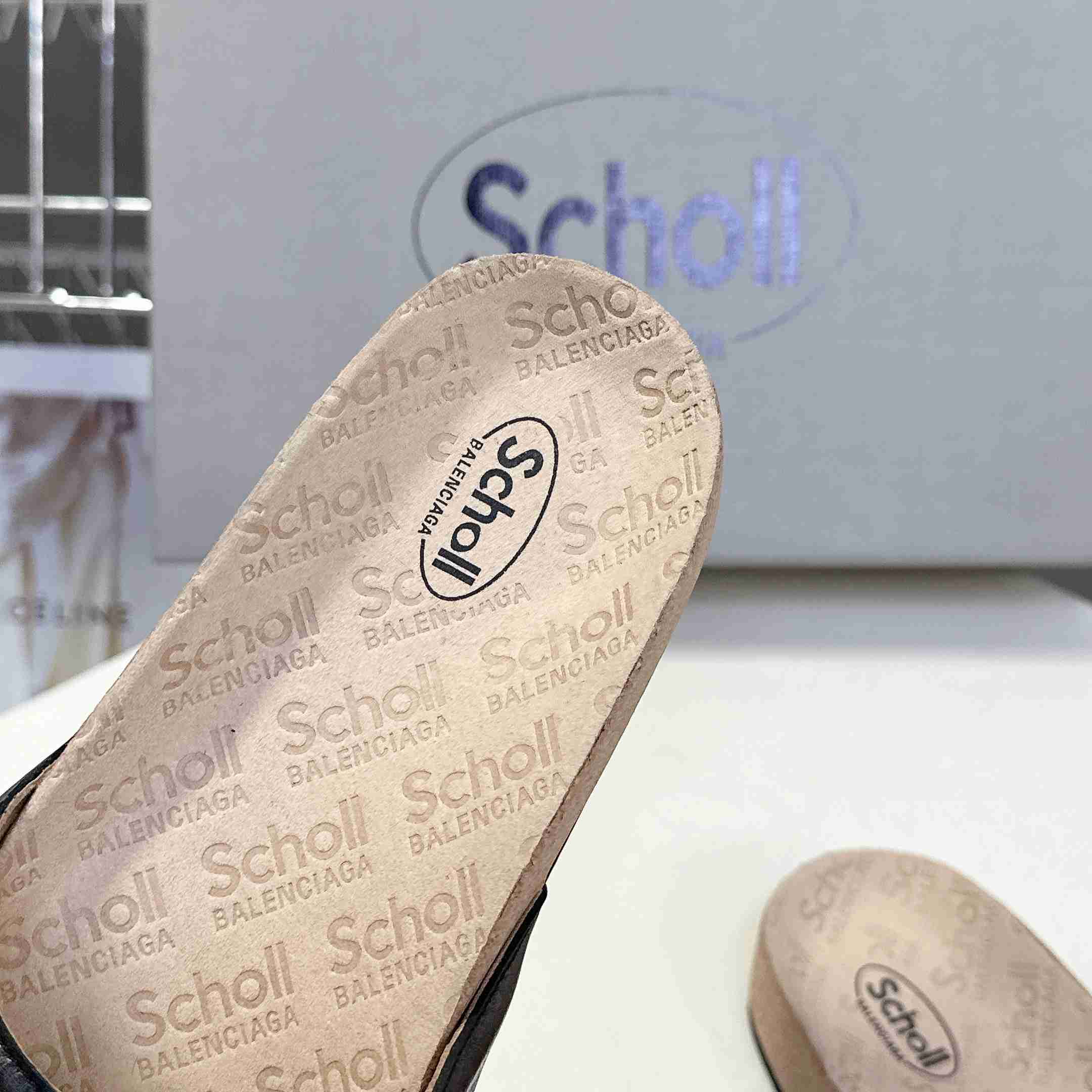 Balenciaga Scholl Flat Sandal In Black - DesignerGu