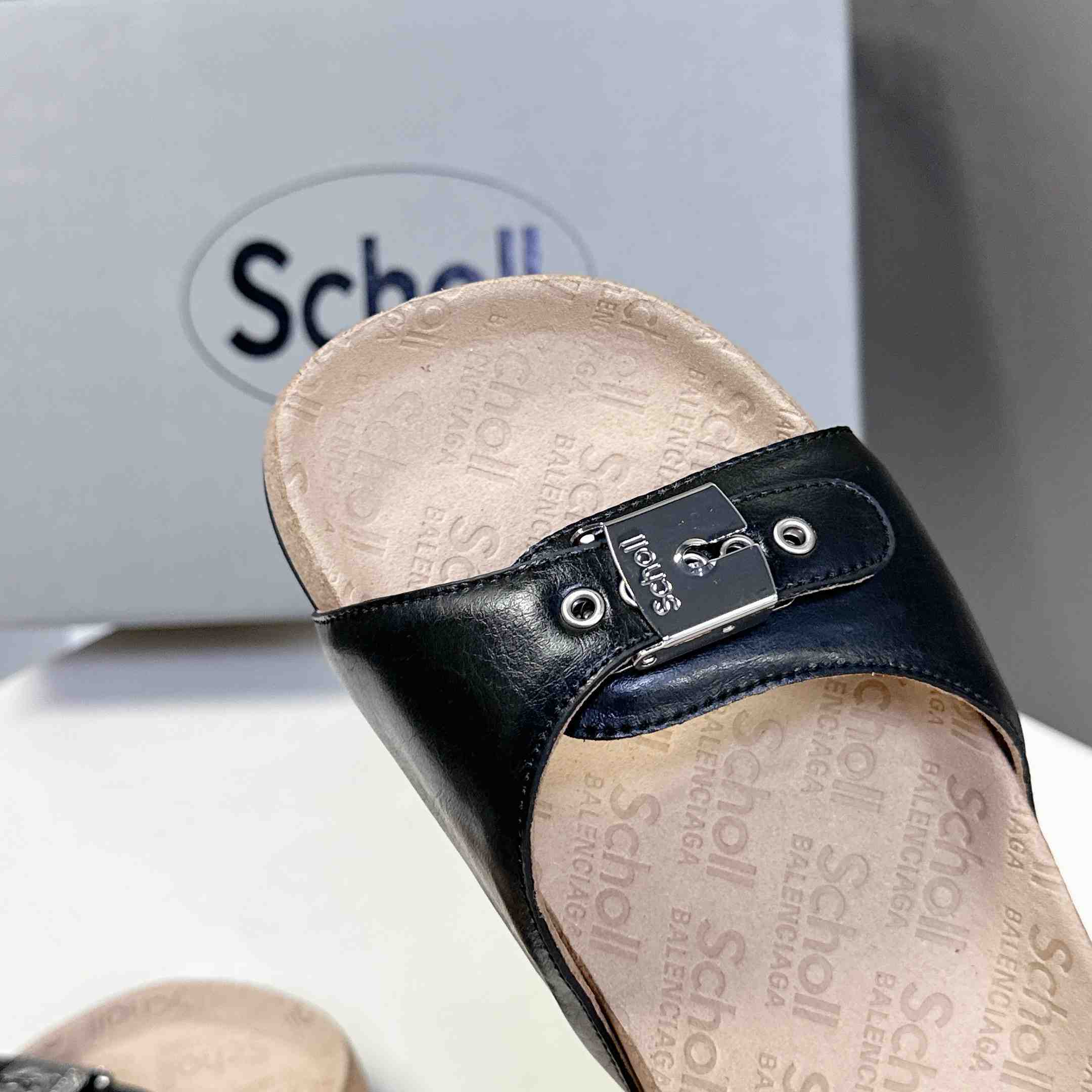 Balenciaga Scholl Flat Sandal In Black - DesignerGu