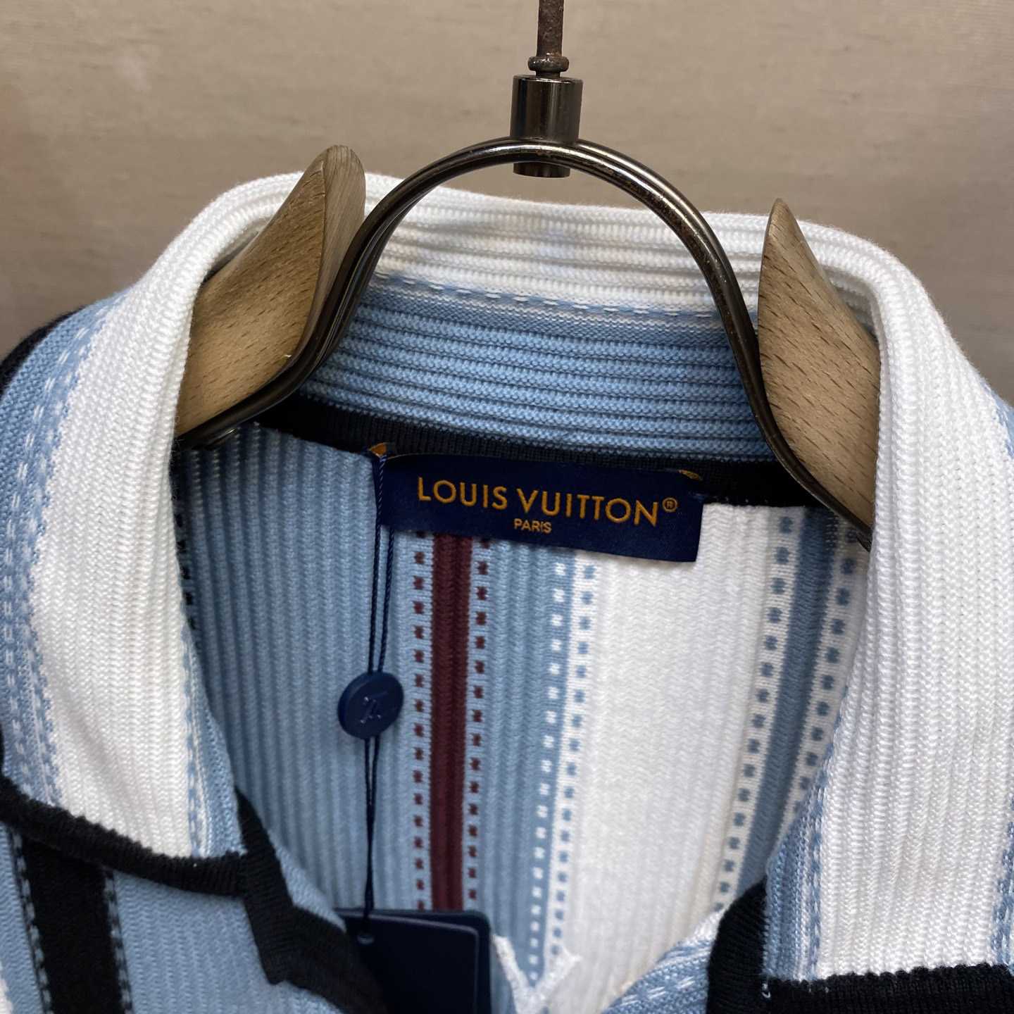 Louis Vuitton Striped Crochet Short-Sleeved Shirt   1AHVOO - DesignerGu