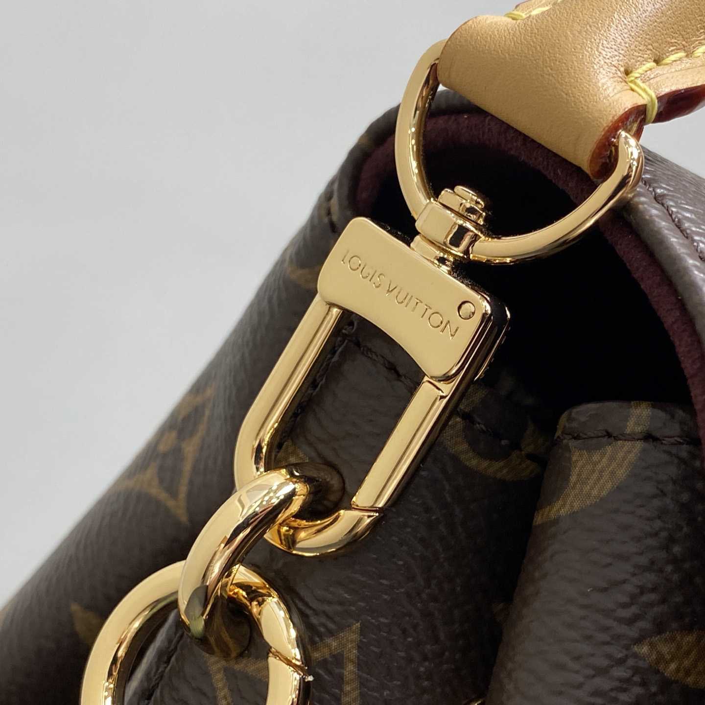 Louis Vuitton Hide Away MM   M14473 - DesignerGu
