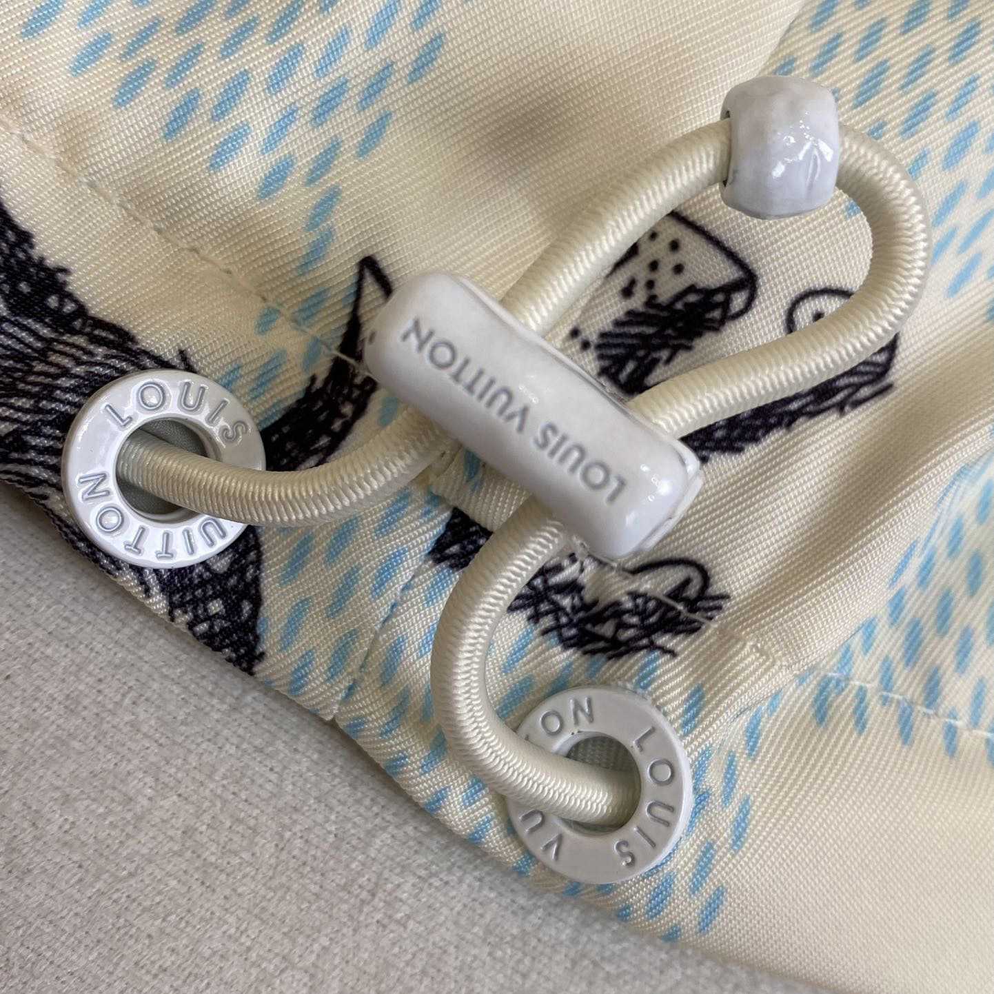 Louis Vuitton Damier Printed Hooded Anorak - DesignerGu