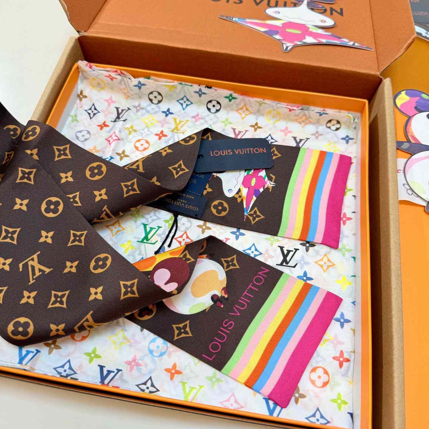 Louis Vuitton LV x TM Superflat Character Bandeau   M96083 - DesignerGu