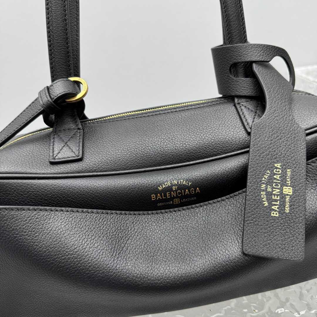 Balenciaga Carrie Bowling Bag Small In Black - DesignerGu