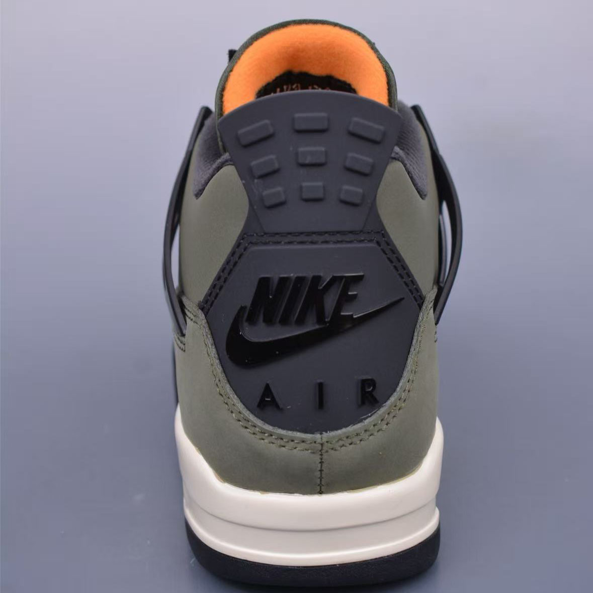 Air Jordan 4 retro Sneaker  - DesignerGu