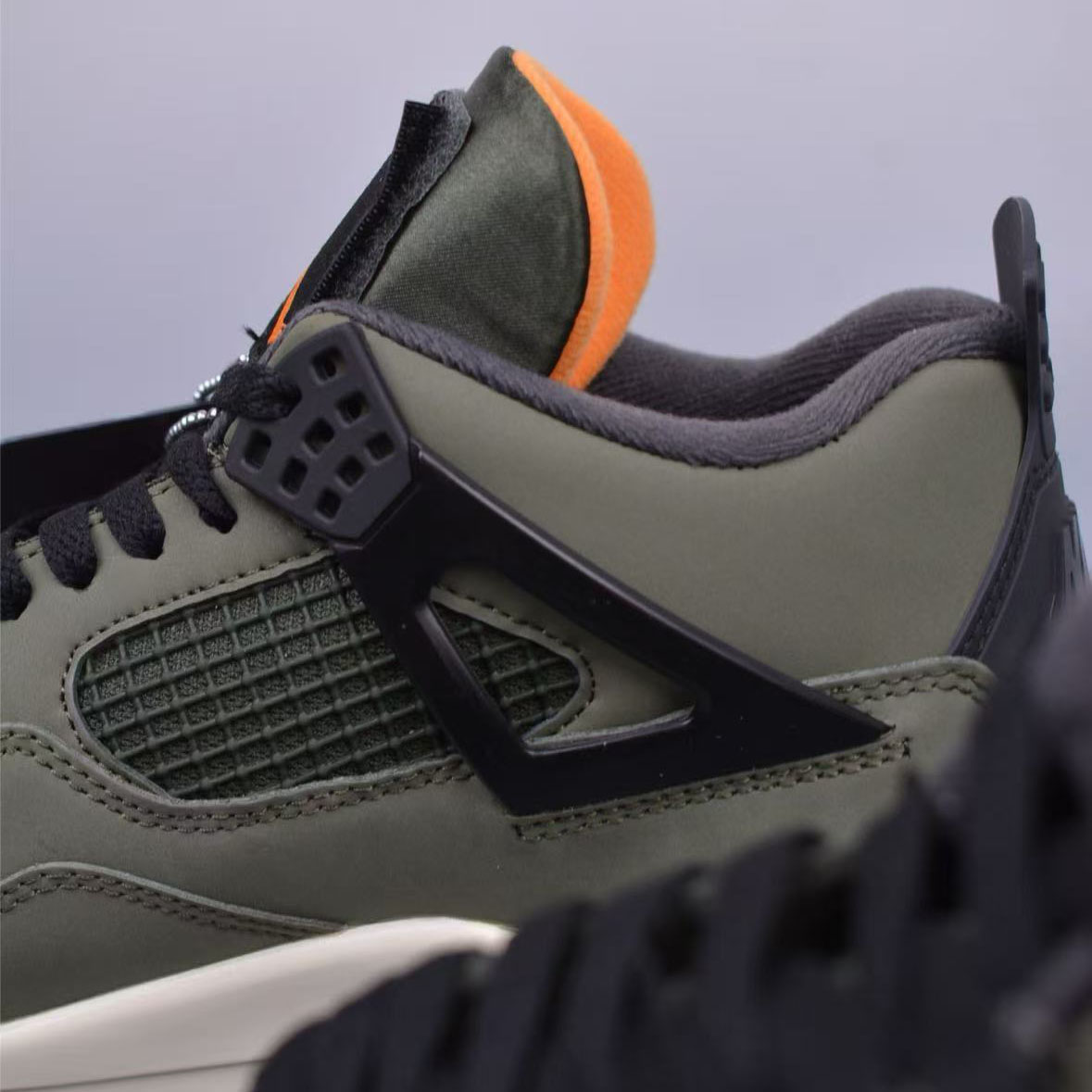 Air Jordan 4 retro Sneaker  - DesignerGu