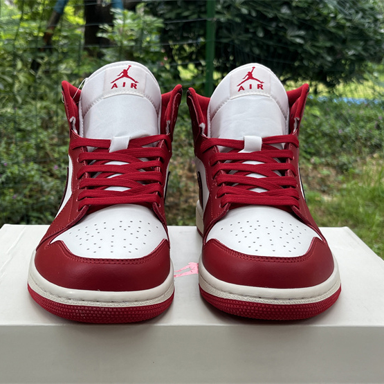 Air Jordan 1 Mid  HJ9337-106  - DesignerGu
