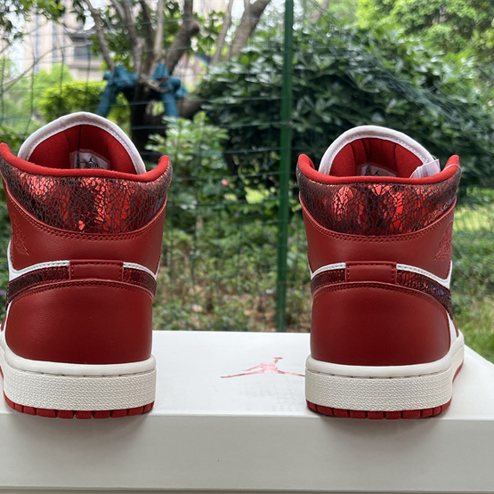 Air Jordan 1 Mid  HJ9337-106  - DesignerGu