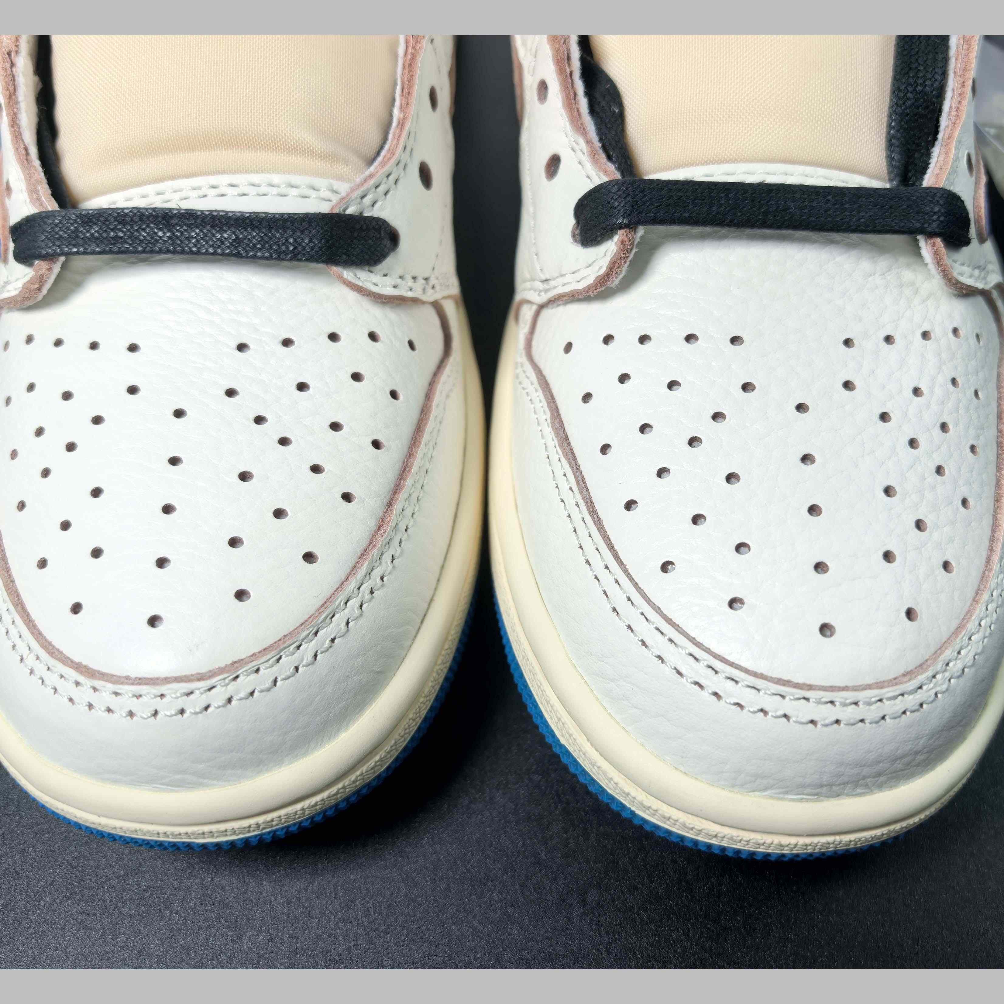 ​Travis Scott x Fragment x Air Jordan 1 Low OG Sneaker    DM7866-104 - DesignerGu