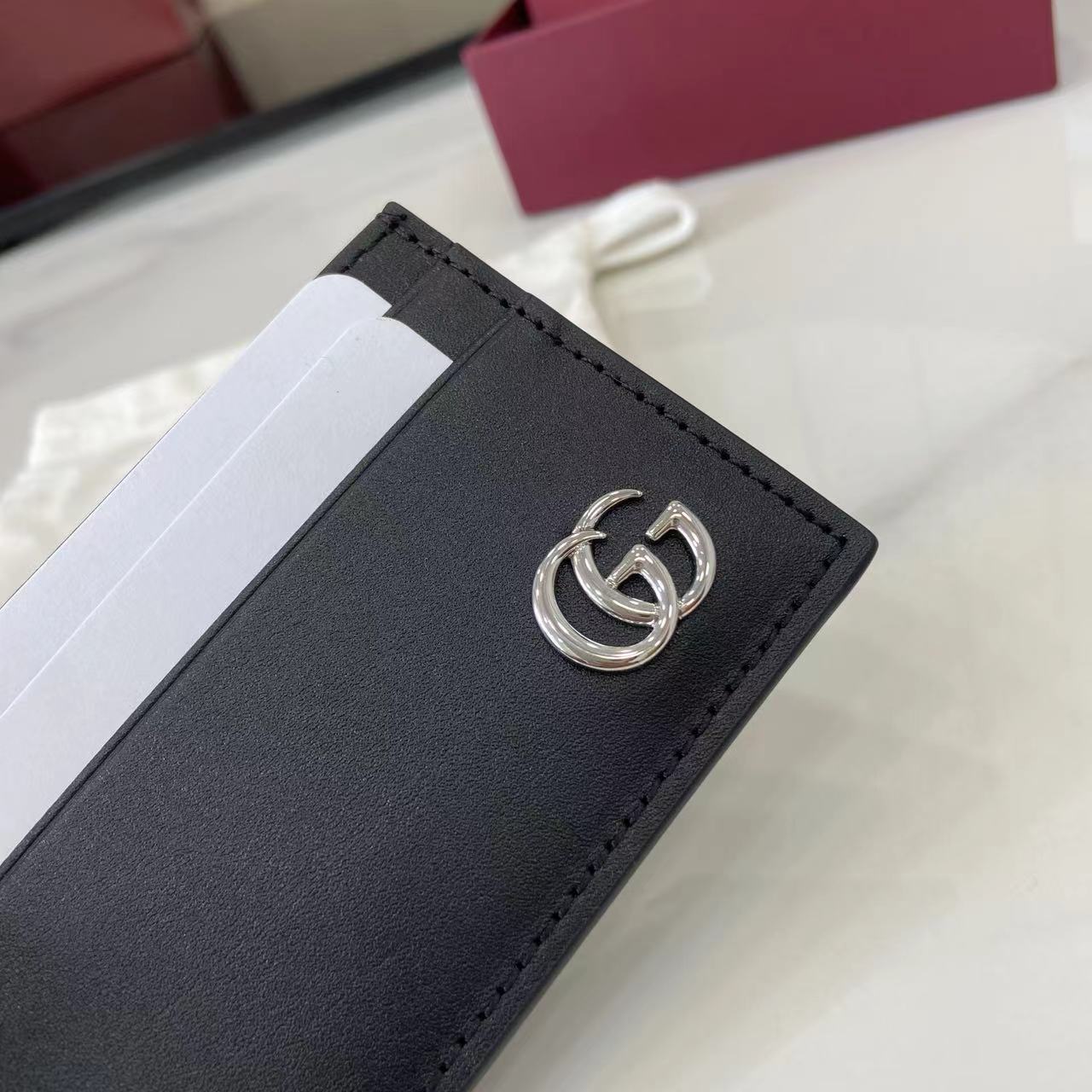 Gucci GG Marmont Card Case - DesignerGu