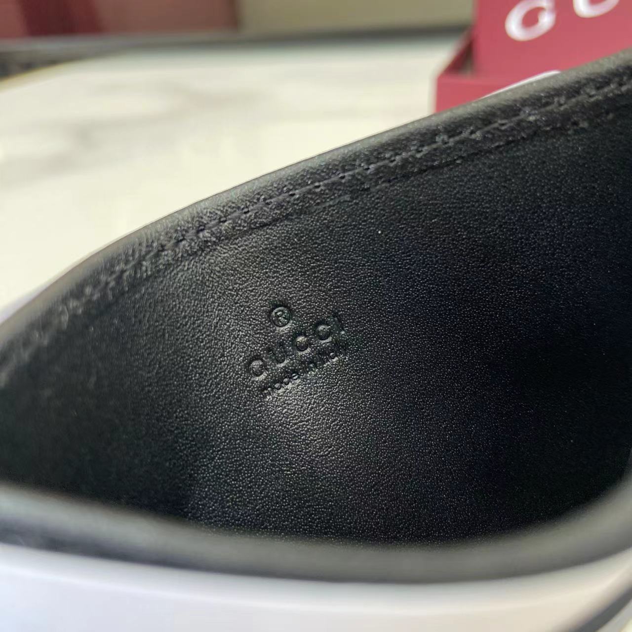 Gucci GG Marmont Card Case - DesignerGu