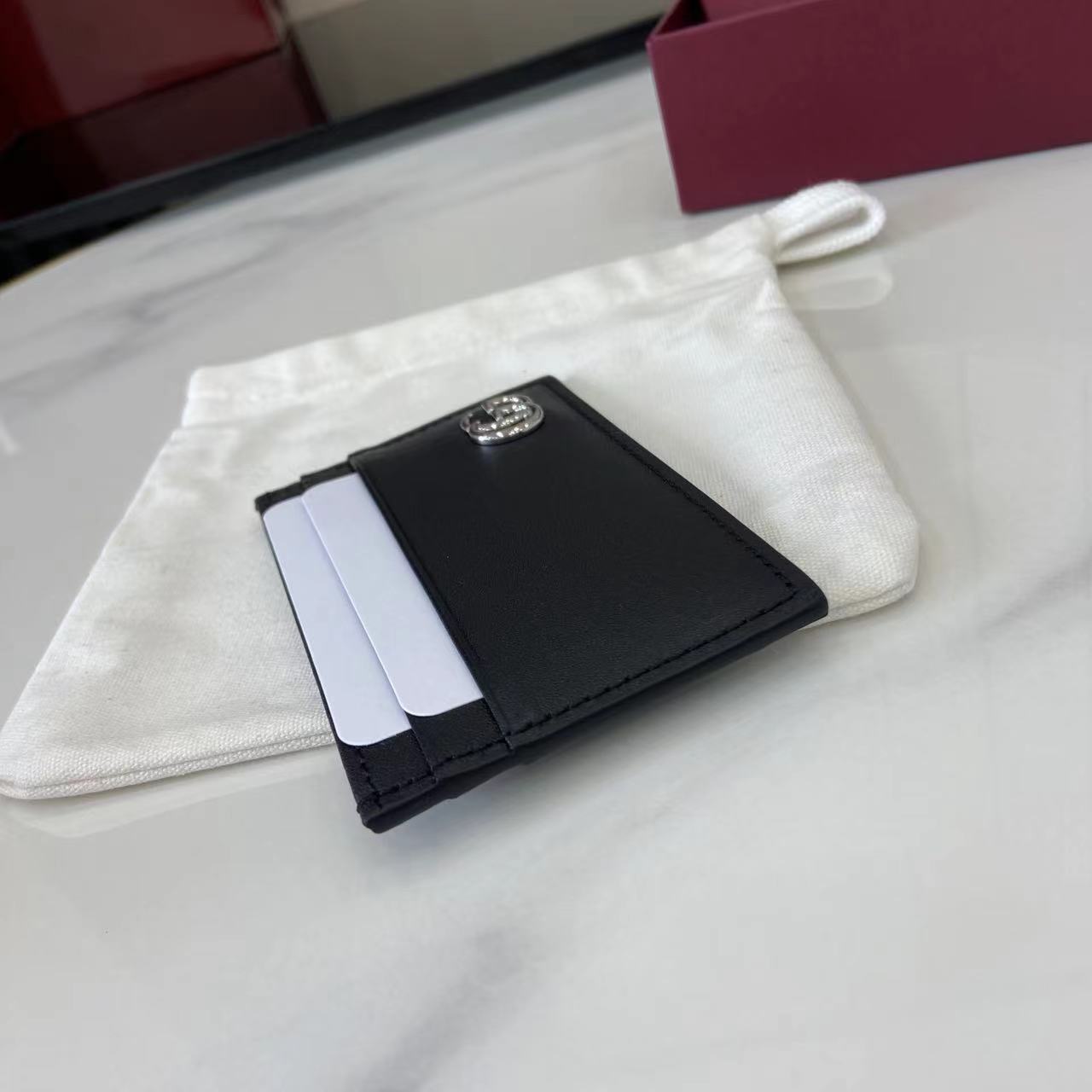 Gucci GG Marmont Card Case - DesignerGu