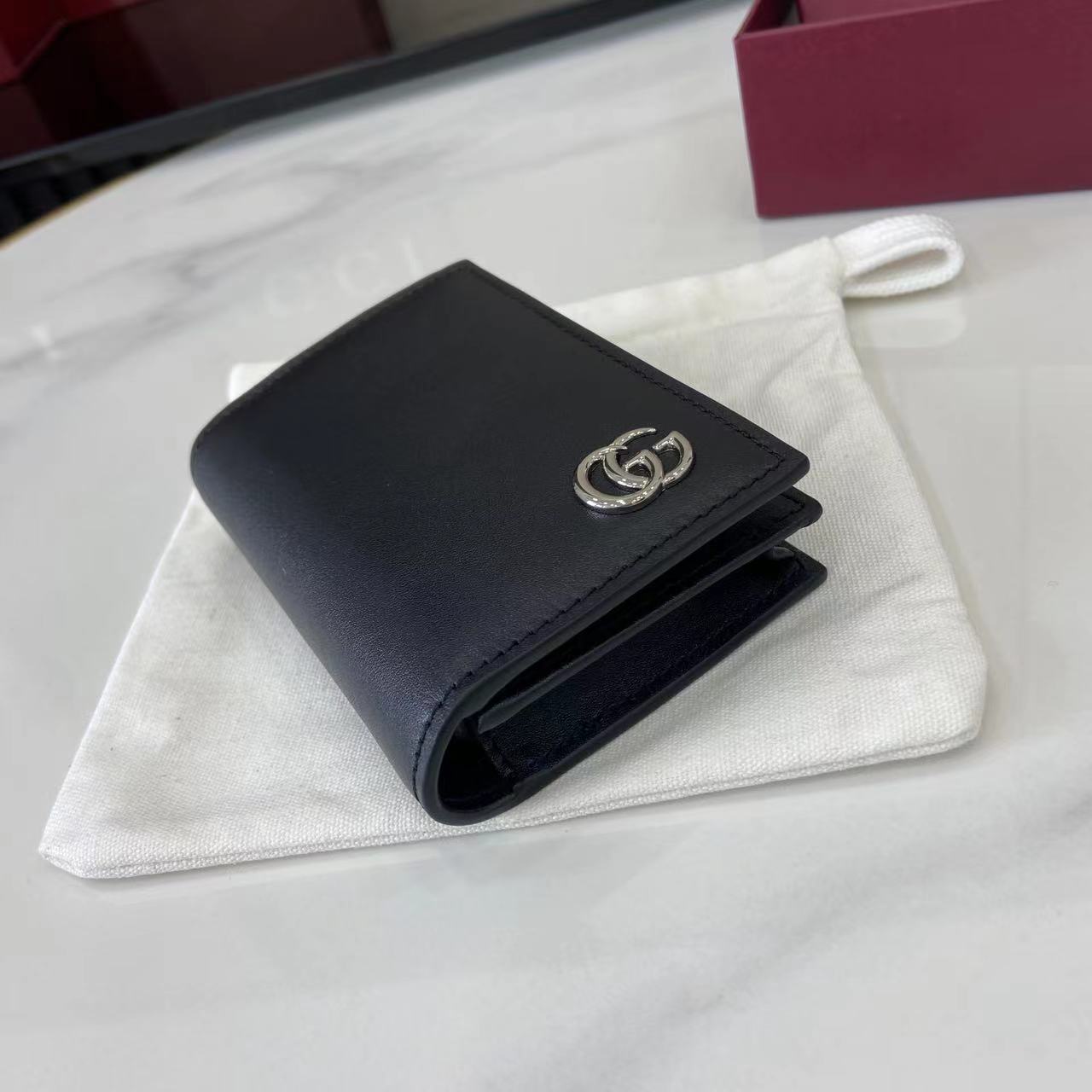 Gucci GG Marmont Bi-fold Card Case - DesignerGu