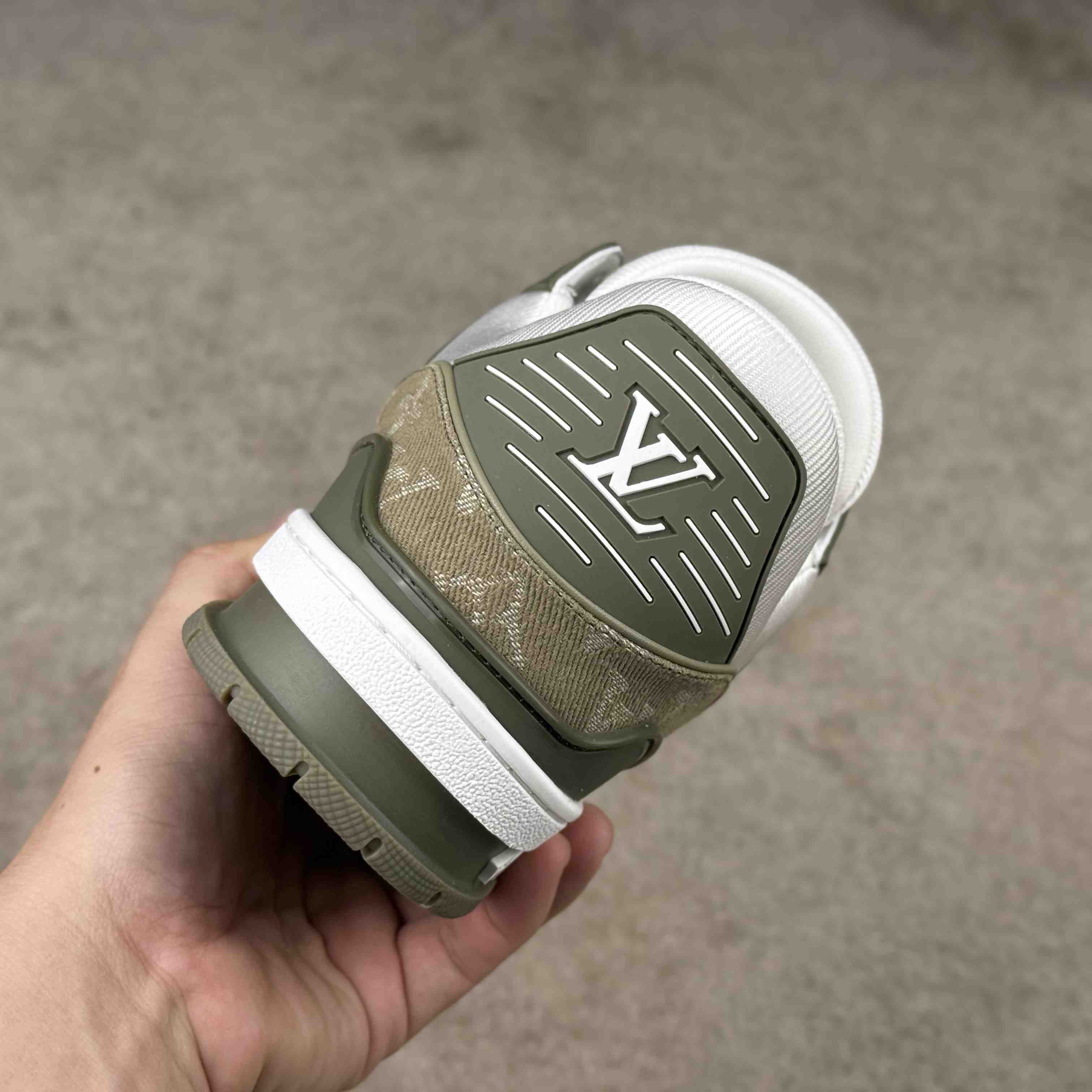 Louis Vuitton LV Trainer Sneaker   1AILAR - DesignerGu