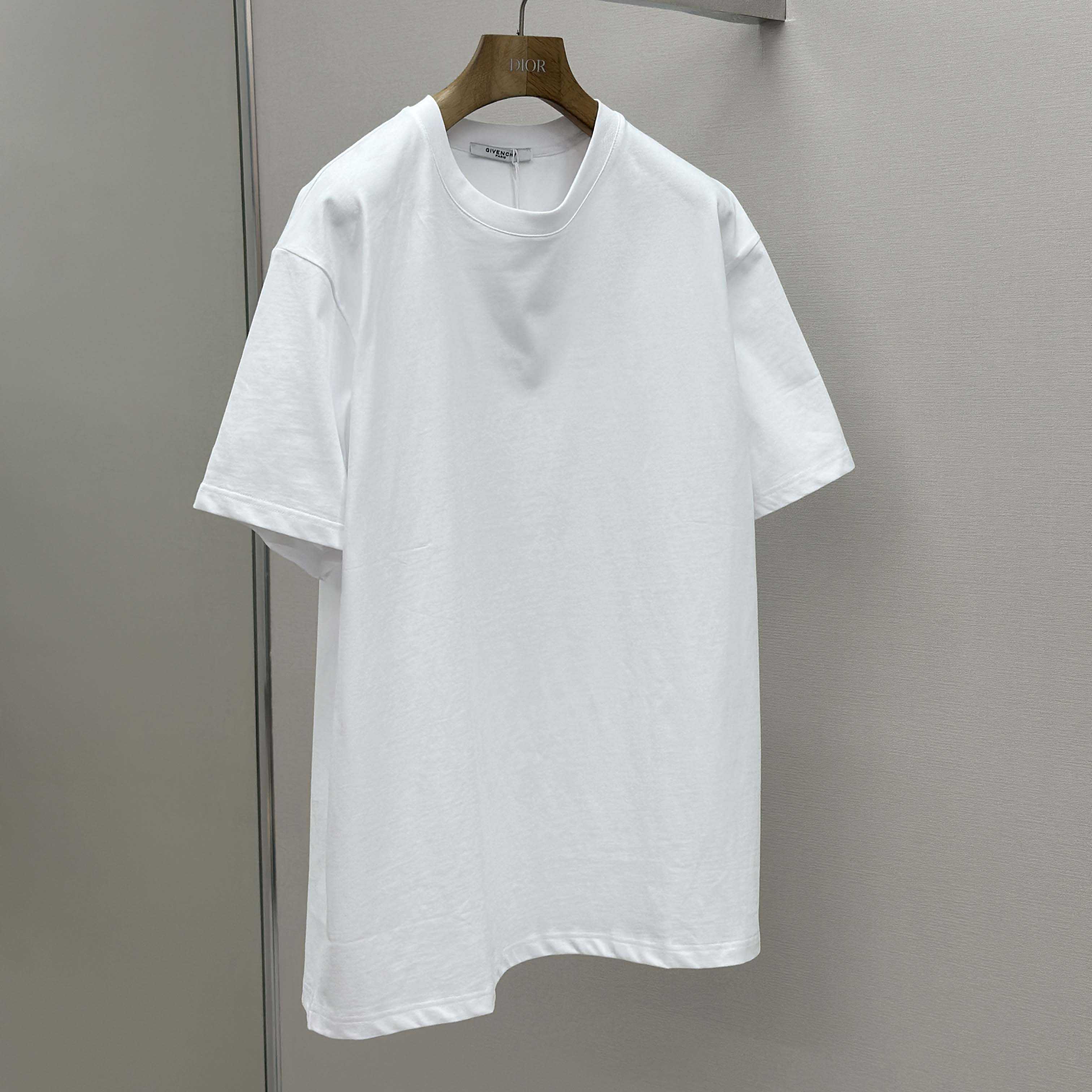 Givenchy T-shirt In Cotton With GIVENCHY Stamp Print - DesignerGu