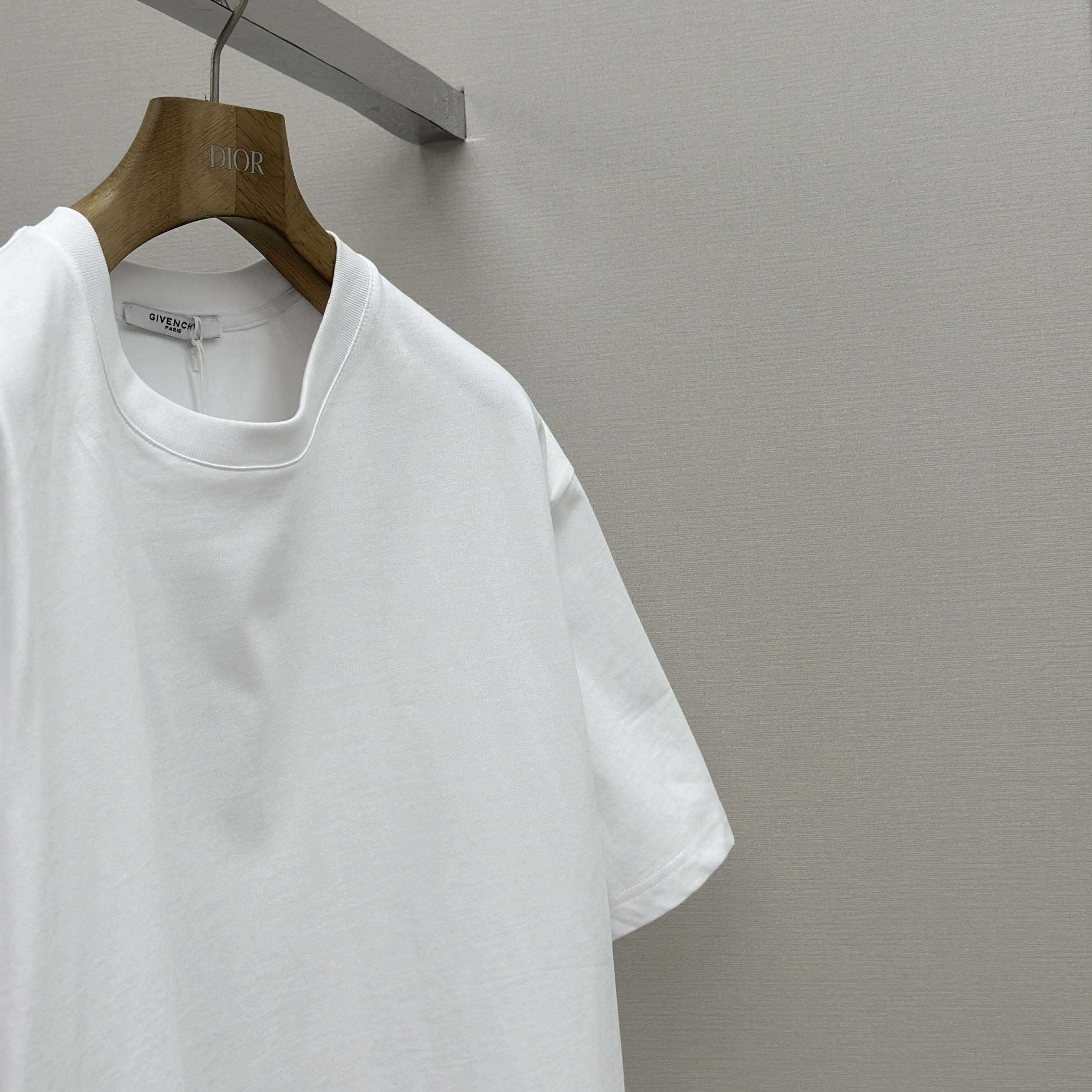 Givenchy T-shirt In Cotton With GIVENCHY Stamp Print - DesignerGu